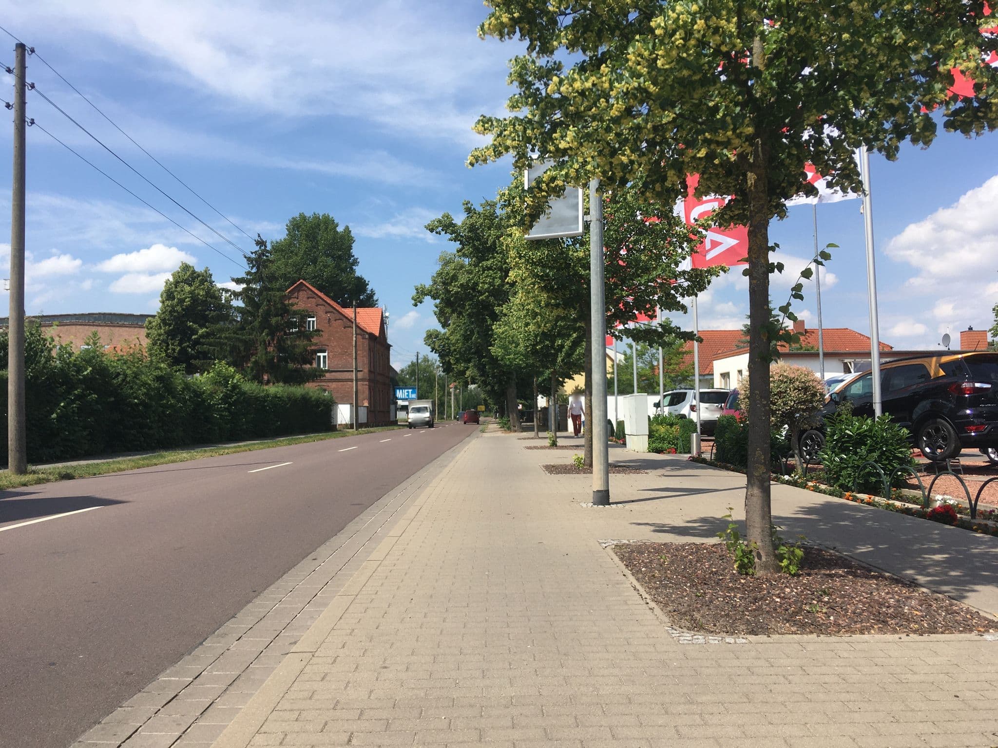 Street view near Pension Ritschl, Köthen — © eserte (CC BY-SA · Mapillary)