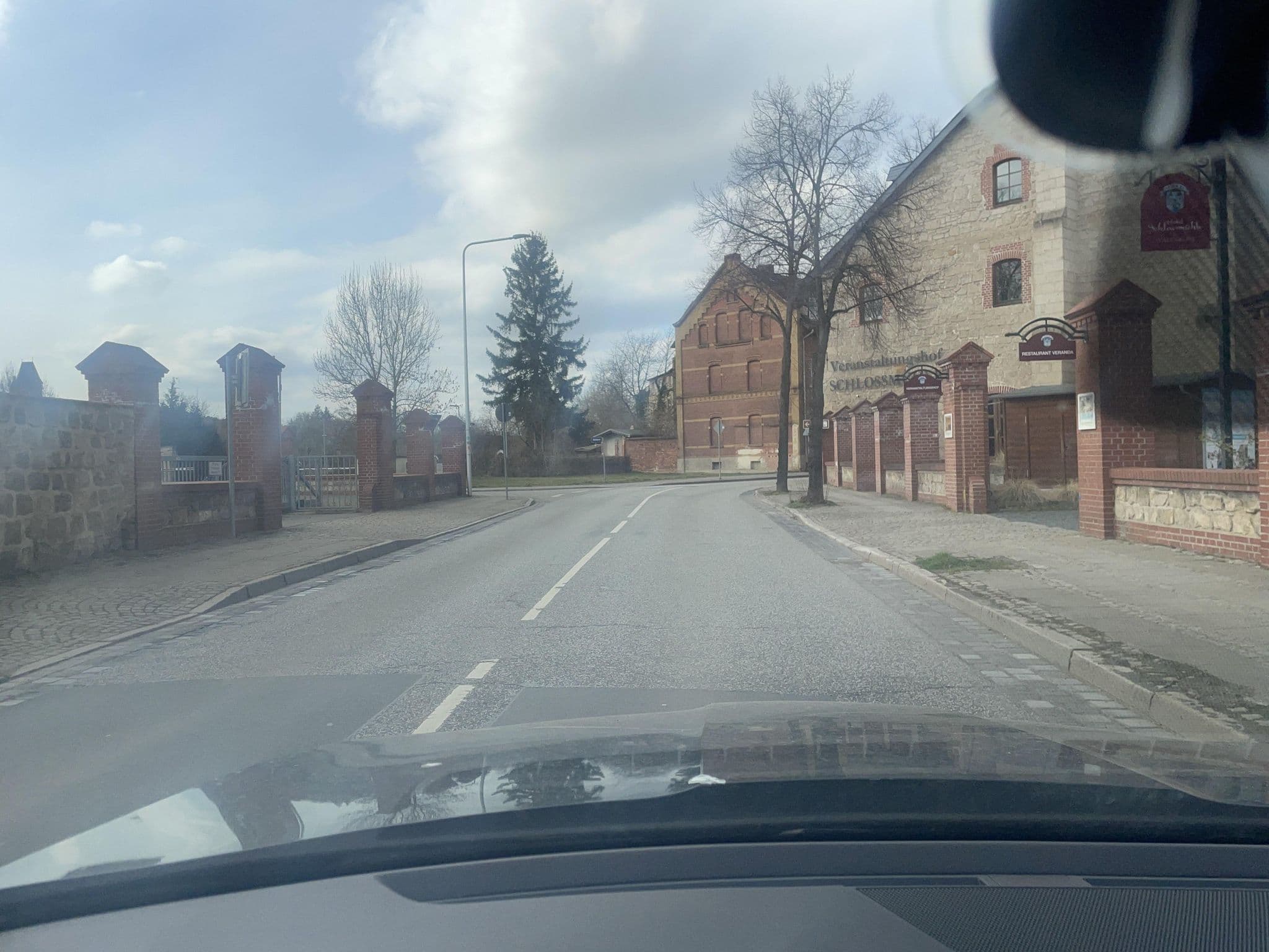 Street view near BEST WESTERN PLUS Hotel Schlossmühle, Quedlinburg — © surveyor99 (CC BY-SA · Mapillary)