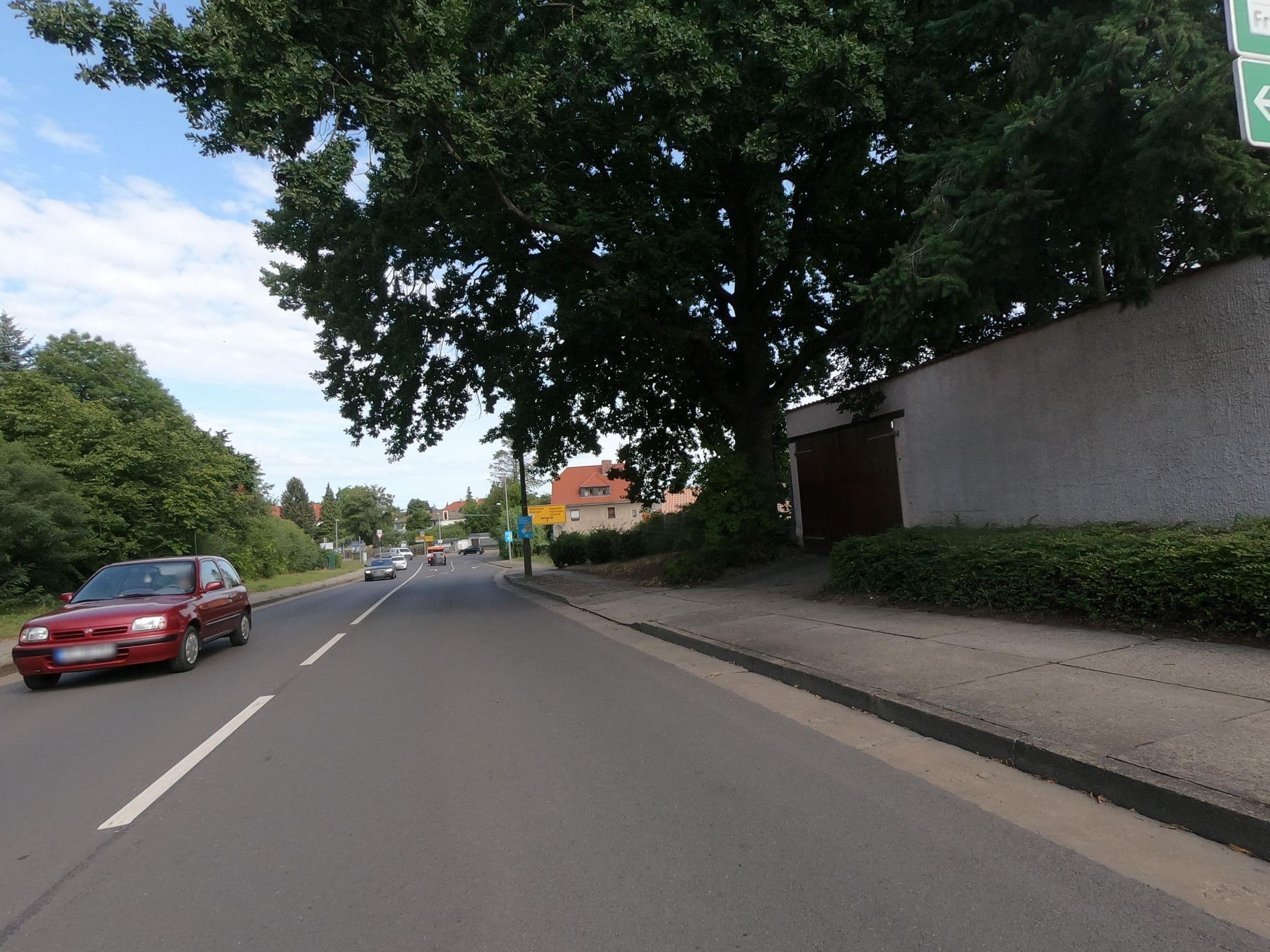 Street view near Daisy Gasthaus und Pension Inh. Heike Fahrnholz, Haldensleben I — © u14183 (CC BY-SA · Mapillary)