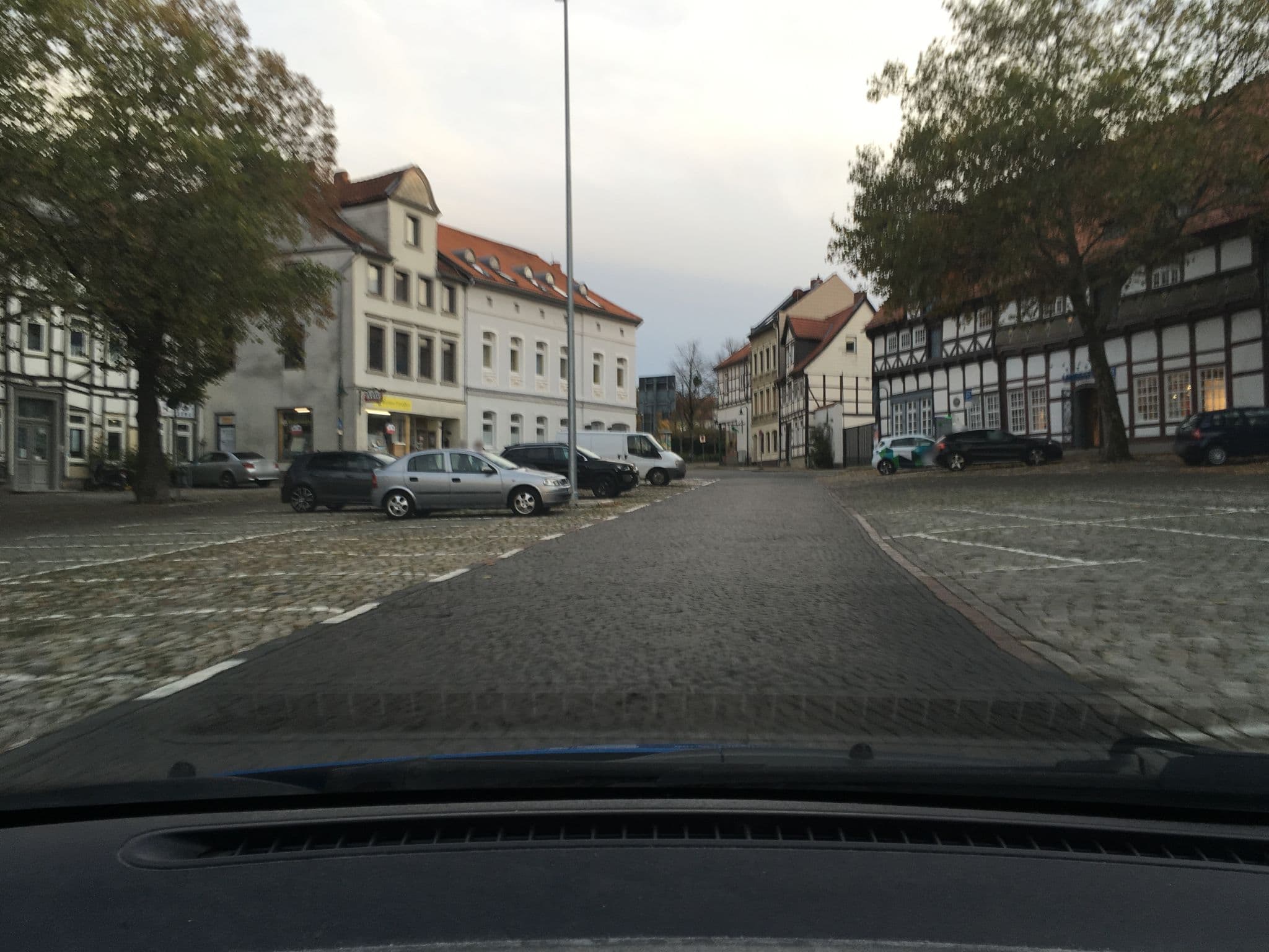 Street view near Stettiner Hof, Helmstedt — © hotteliene (CC BY-SA · Mapillary)