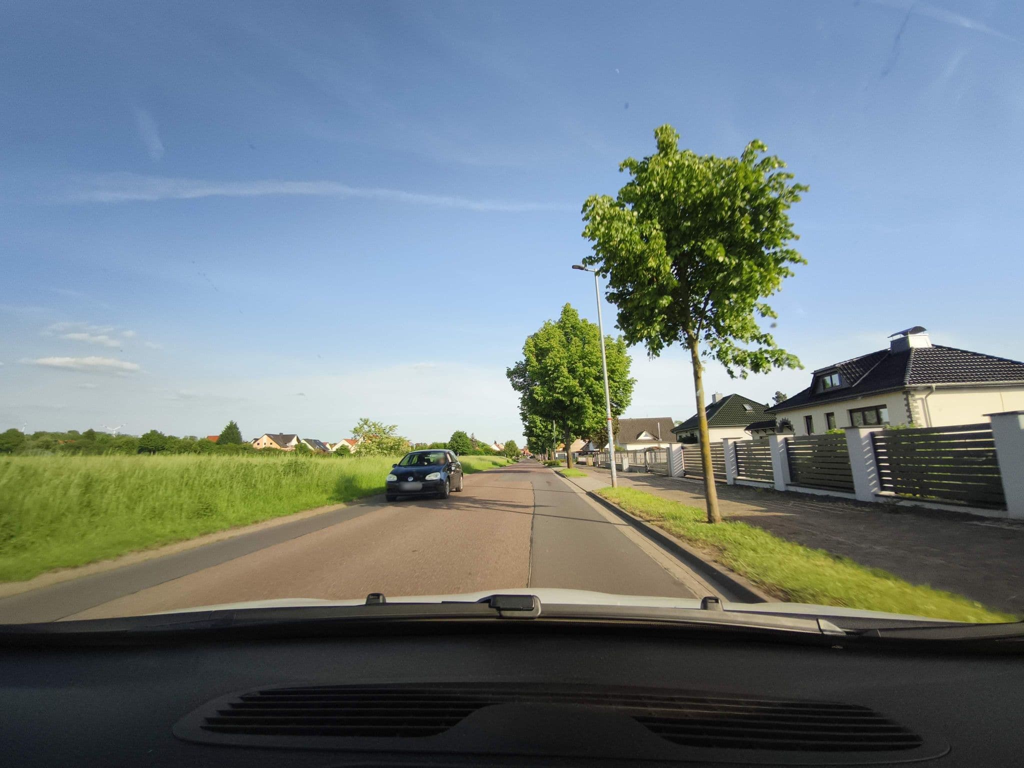 Street view near Hotel Pension zwischen den Wäldern - Inh. Wolfgang Keindorf Hotel, Haldensleben I — © hotteliene (CC BY-SA · Mapillary)