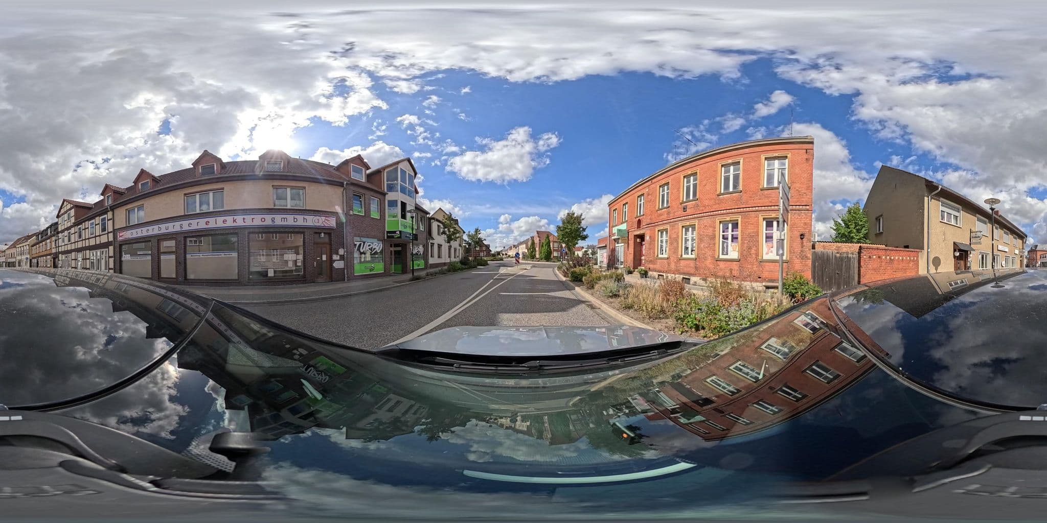 Street view near Altmärkische Kaffeestube, Osterburg — © poxonline (CC BY-SA · Mapillary)