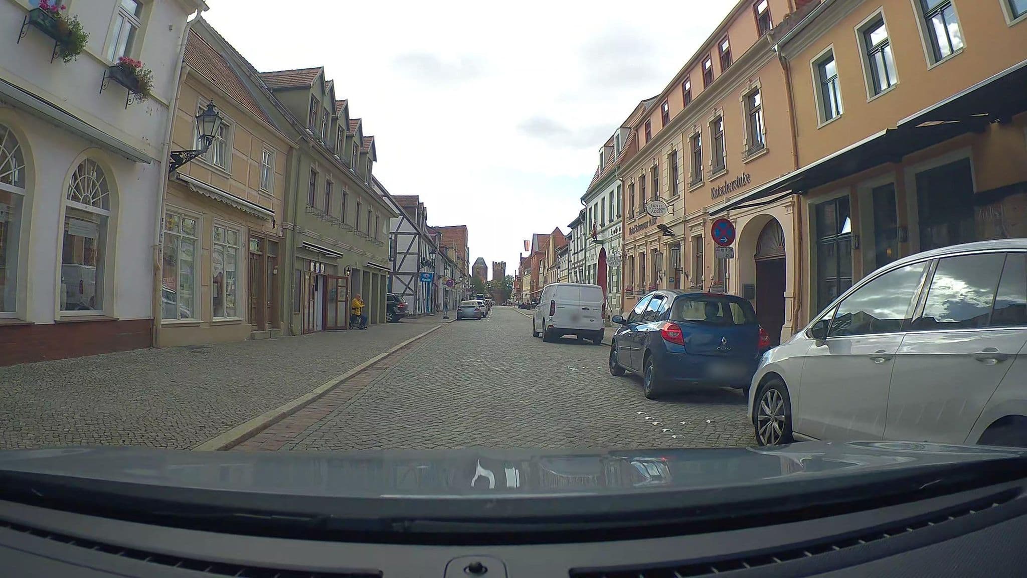 Street view near Ringhotel Schwarzer Adler, Tangermünde — © poxonline (CC BY-SA · Mapillary)