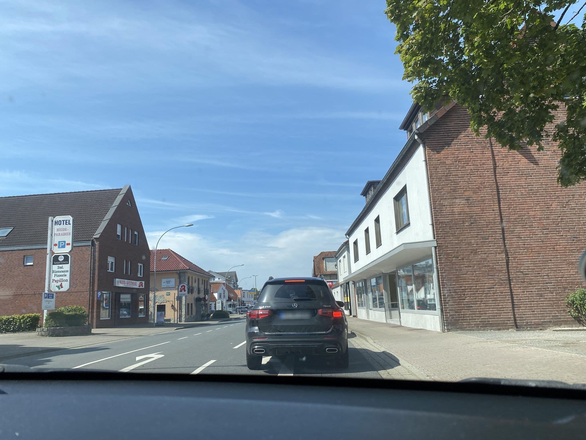 Street view near Hotel & Restaurant Papillon, Soltau — © dapiang (CC BY-SA · Mapillary)