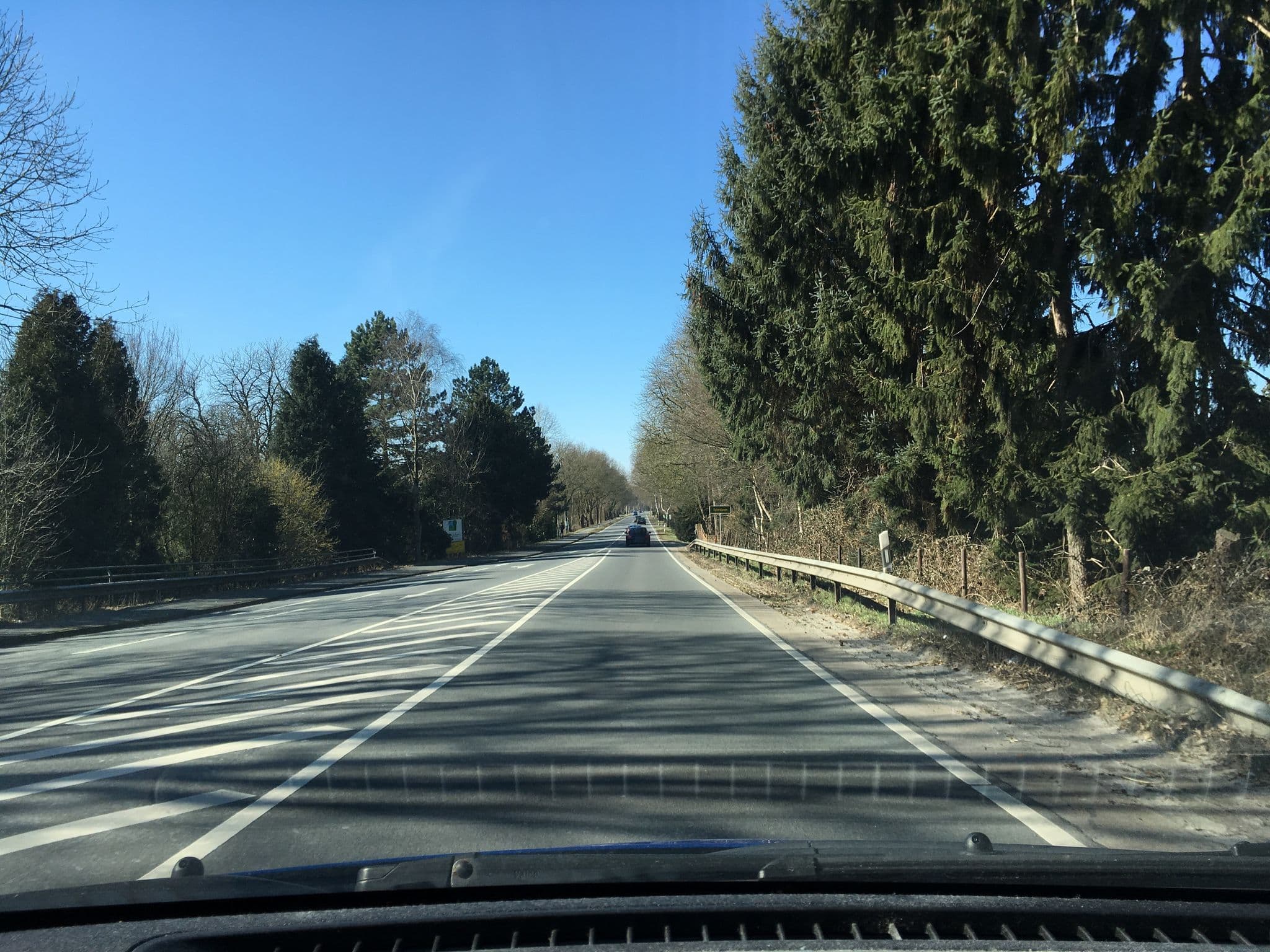 Street view near Hotel Formule 1 Accor Hotels, Oyten — © hotteliene (CC BY-SA · Mapillary)