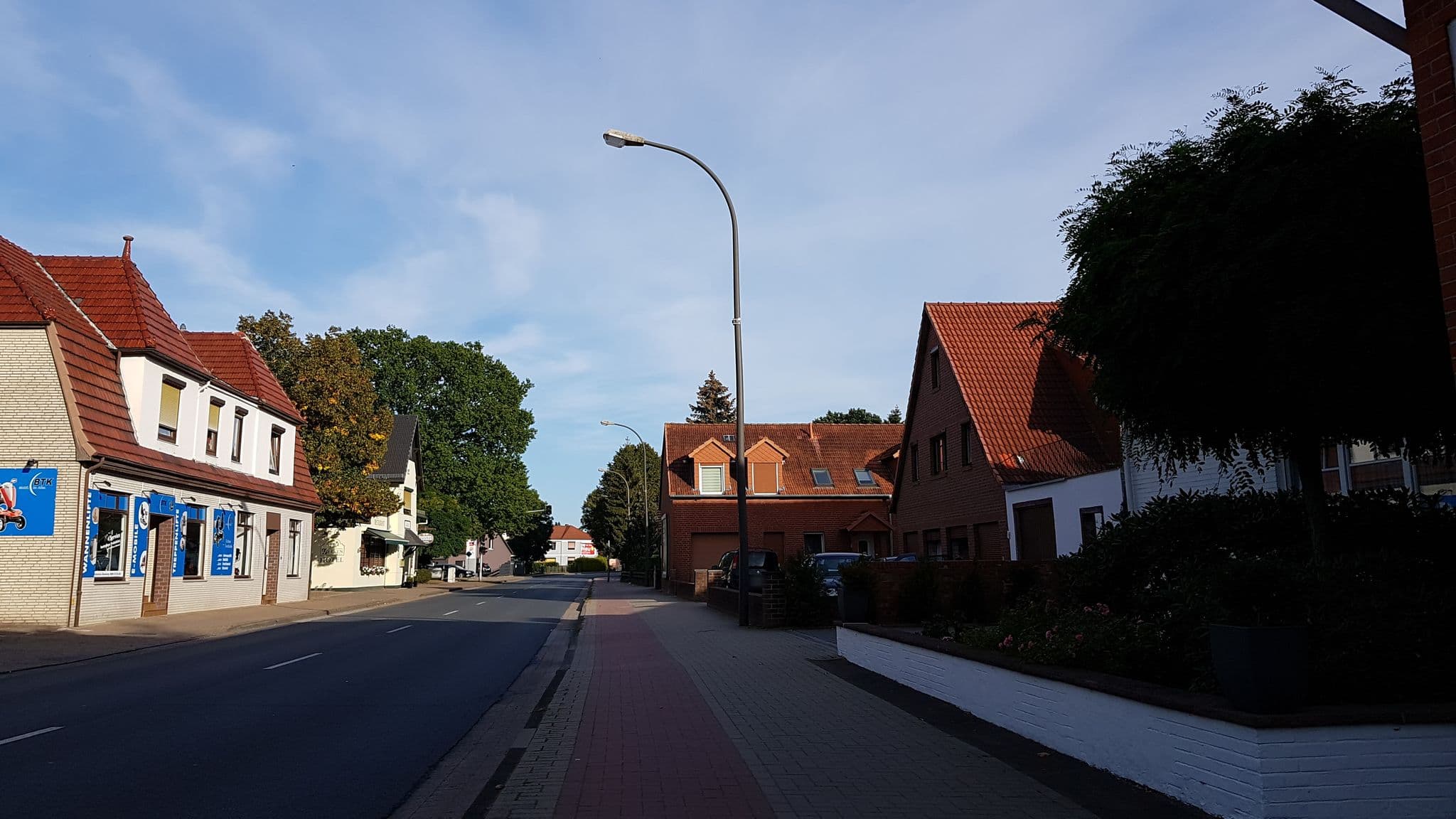 Street view near Hotel Schulz, Achim — © hubert87 (CC BY-SA · Mapillary)