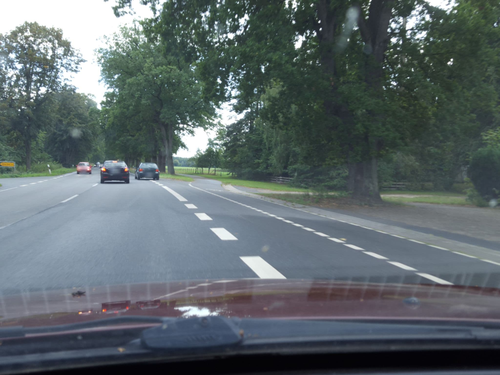 Street view near Hotel Heidkrug, Ahausen — © angelwahn (CC BY-SA · Mapillary)