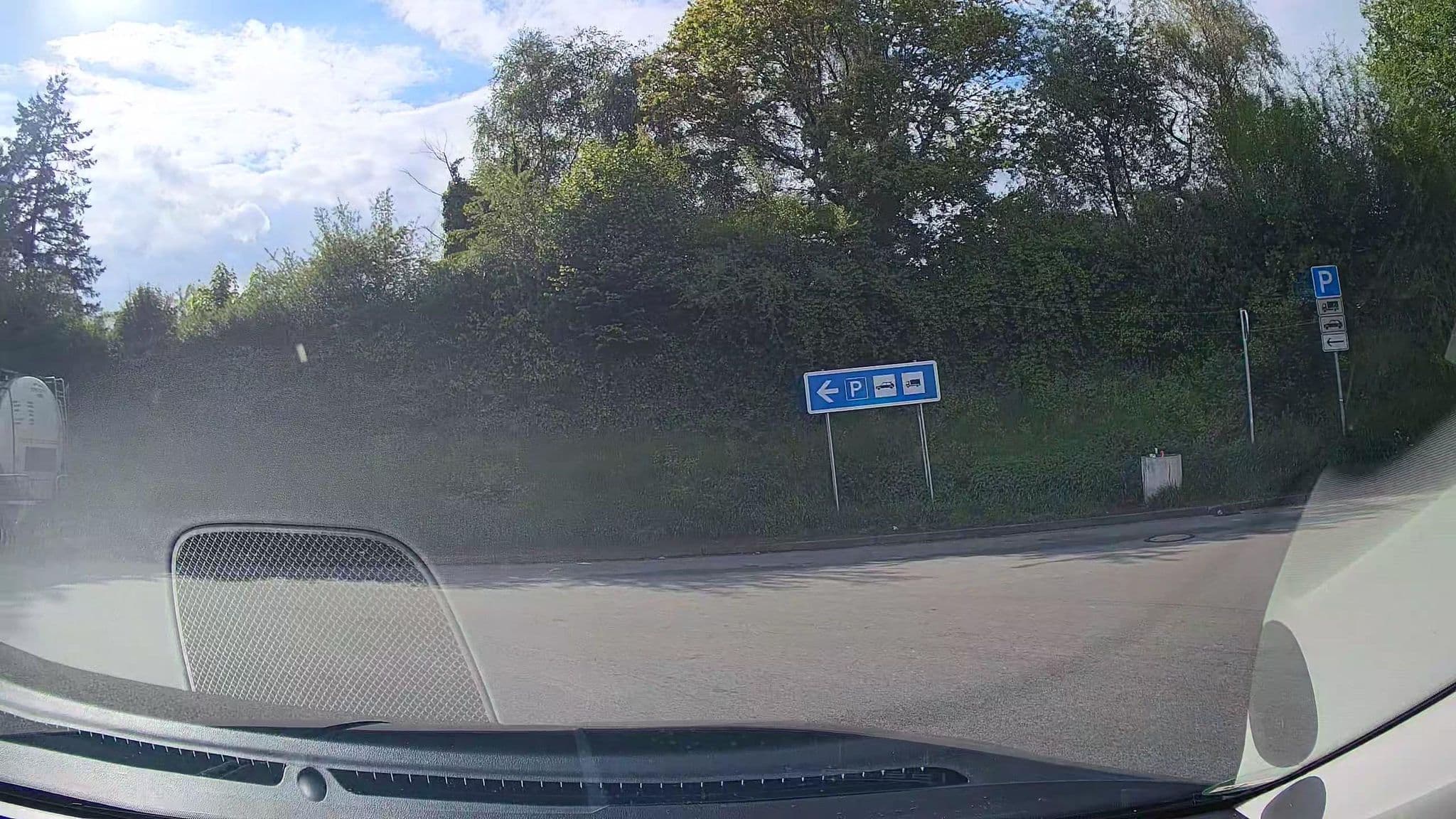 Street view near Autobahnraststätte A1 Richtung Bremen, Hollenstedt — © StefanS79 (CC BY-SA · Mapillary)