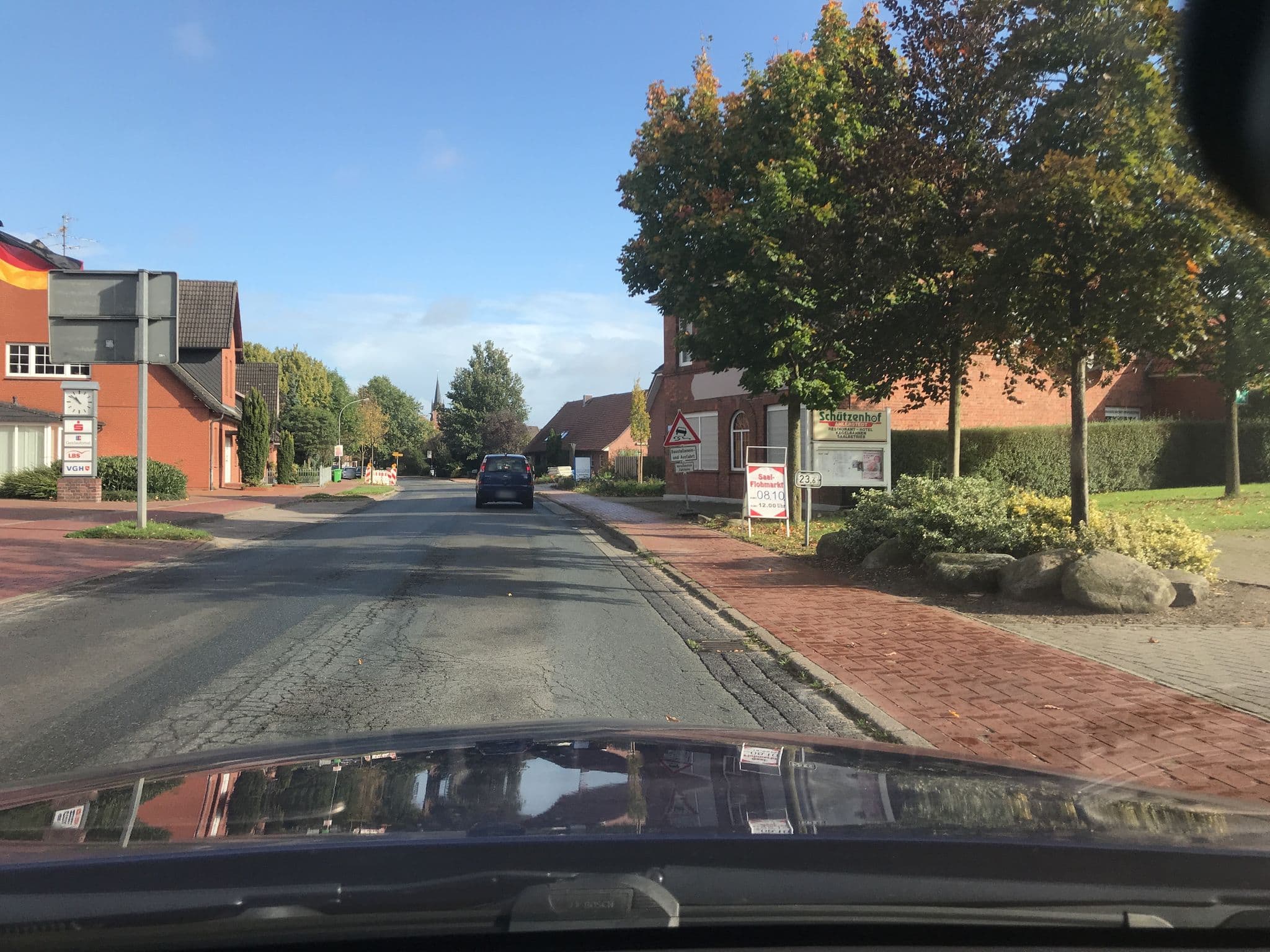 Street view near Schuetzenhof Ahlerstedt, Ahlerstedt — © patrickk (CC BY-SA · Mapillary)