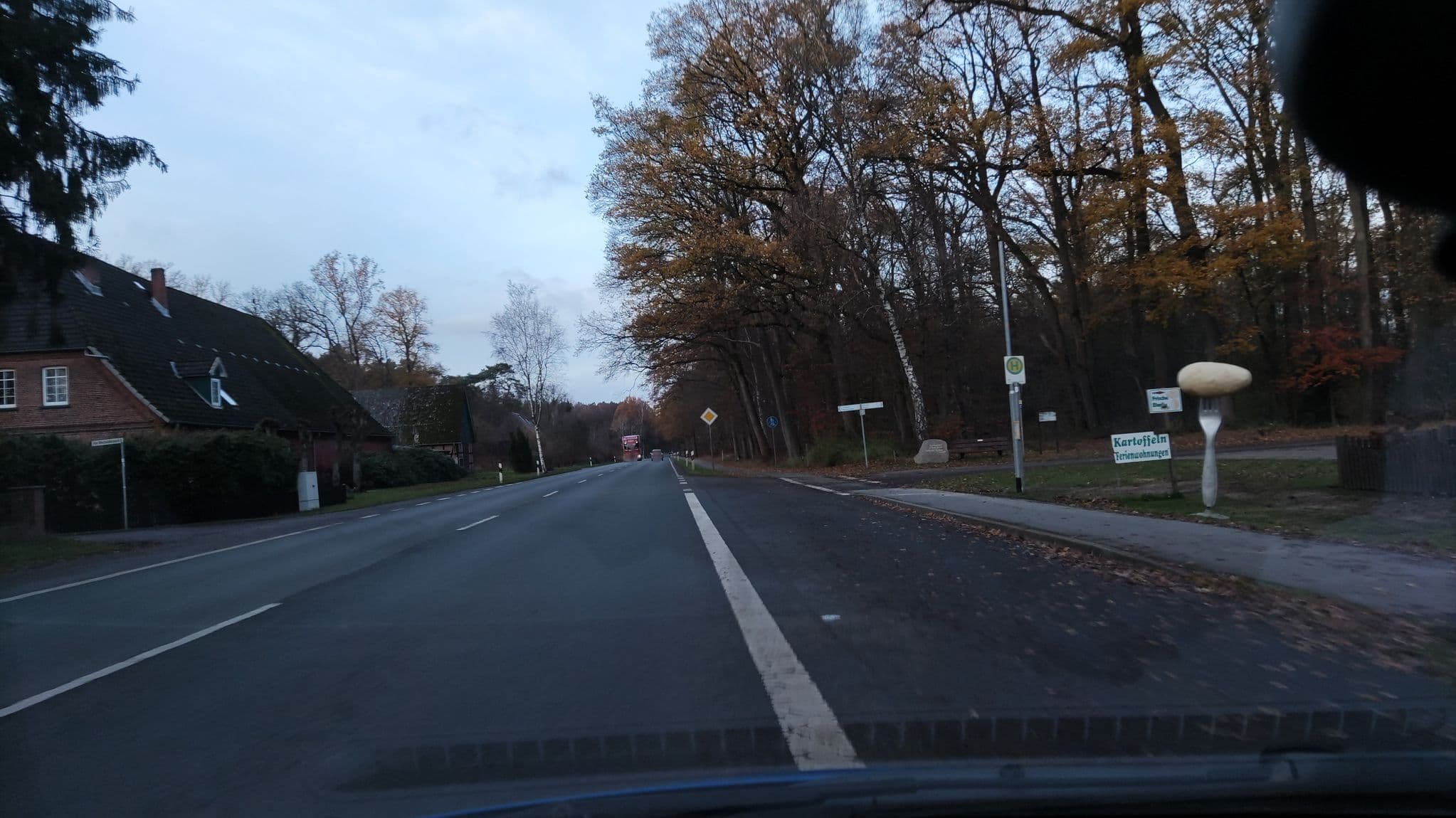 Street view near Hof Böhmetal, Soltau — © hotteliene (CC BY-SA · Mapillary)