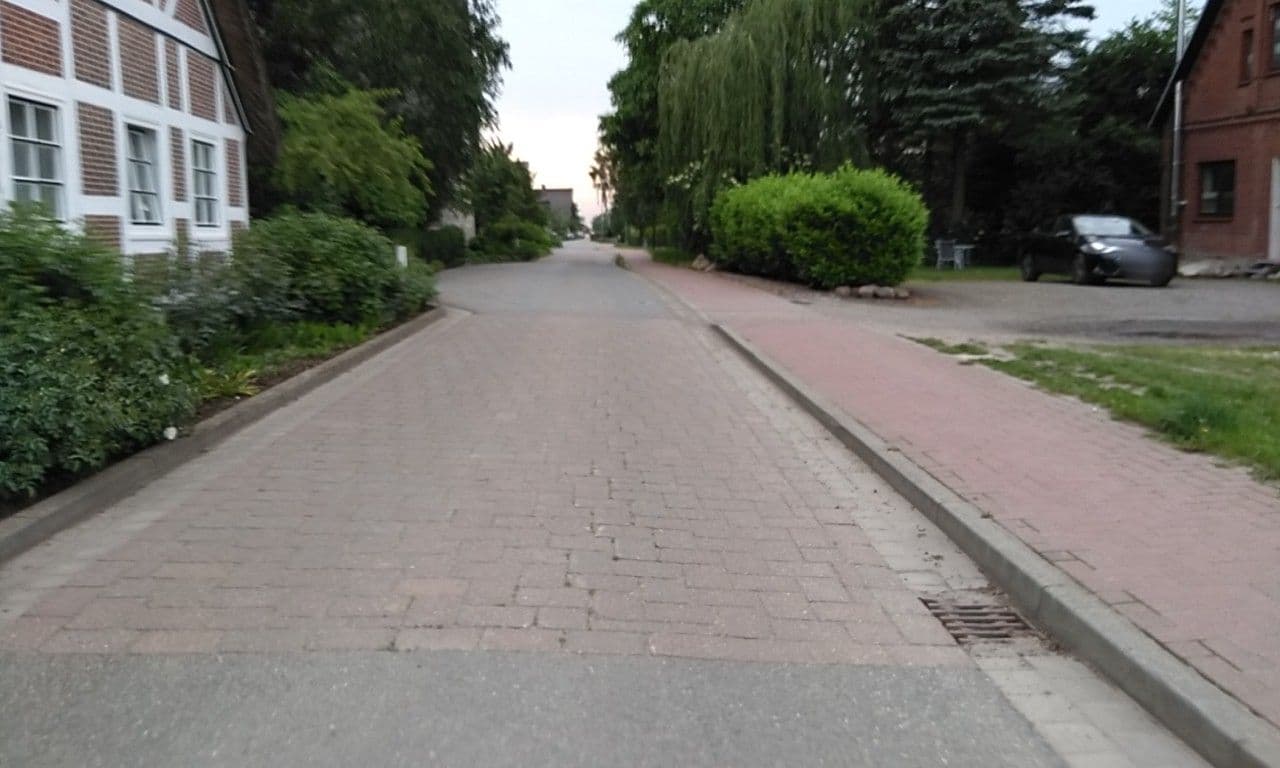 Street view near Haasenbau, Jork — © calmapill (CC BY-SA · Mapillary)