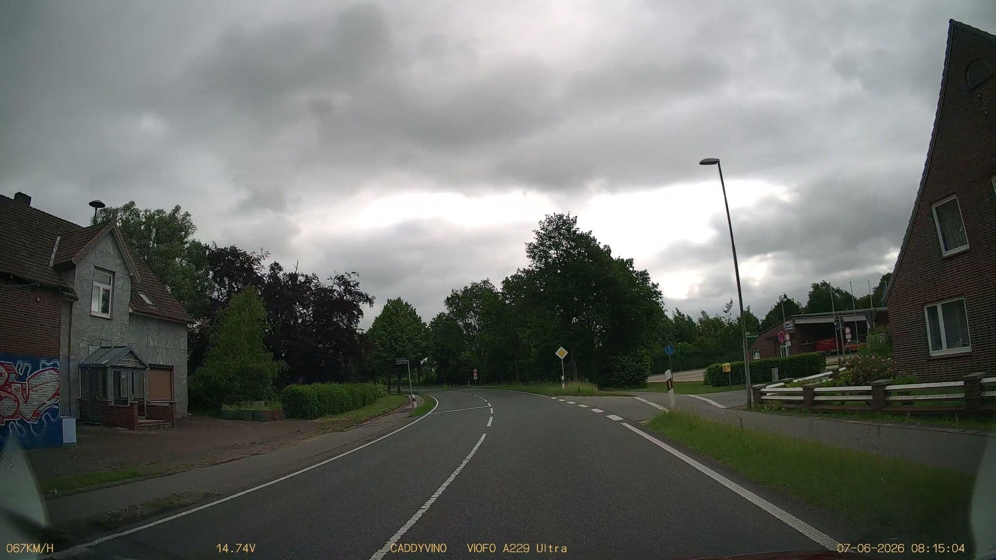 Street view near Hotel Krögers Gasthof, Tornesch — © DruideBizeps (CC BY-SA · Mapillary)