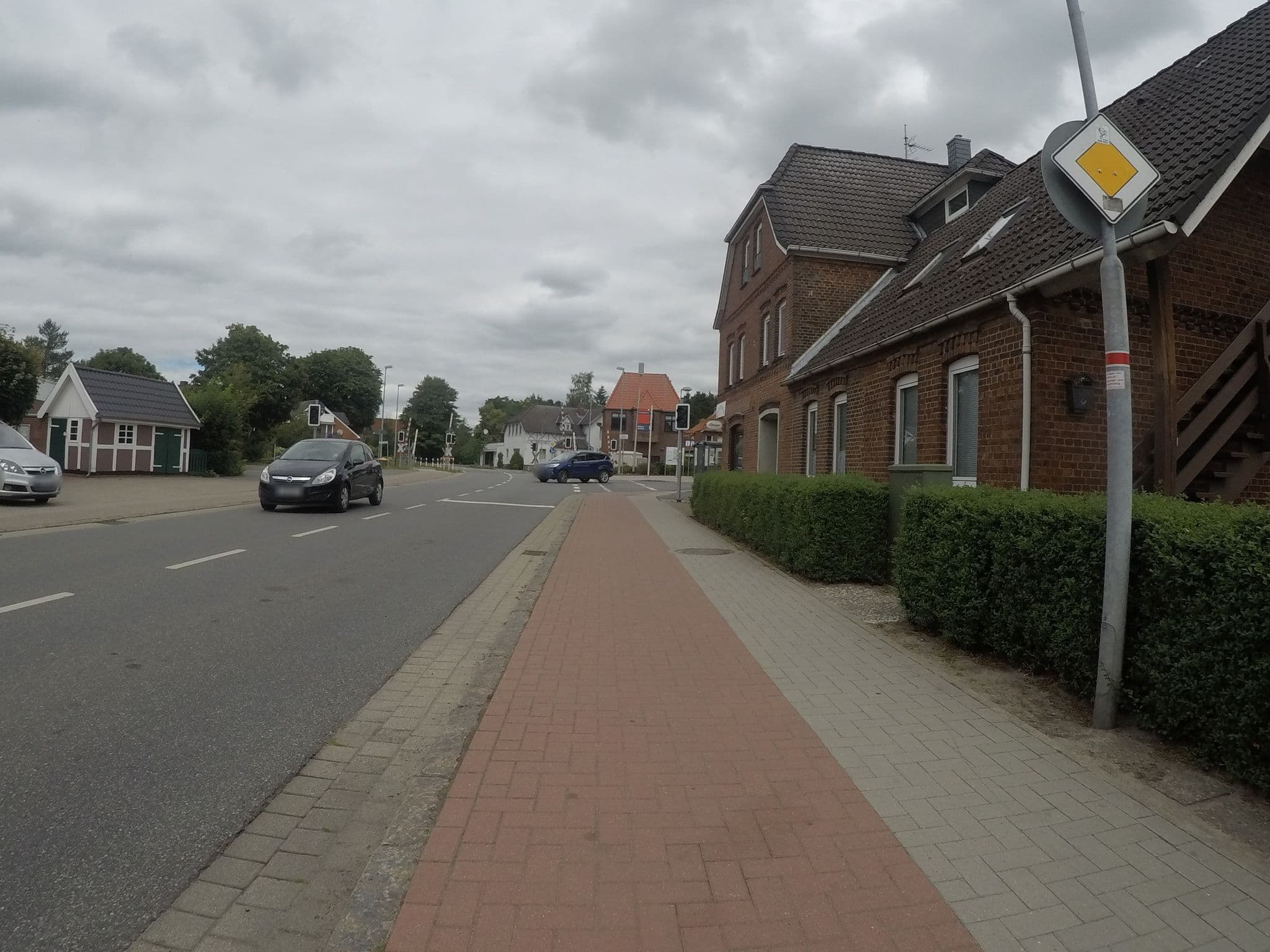 Street view near Gasthaus Hellwege, Himmelpforten — © veloroute_hamburg (CC BY-SA · Mapillary)