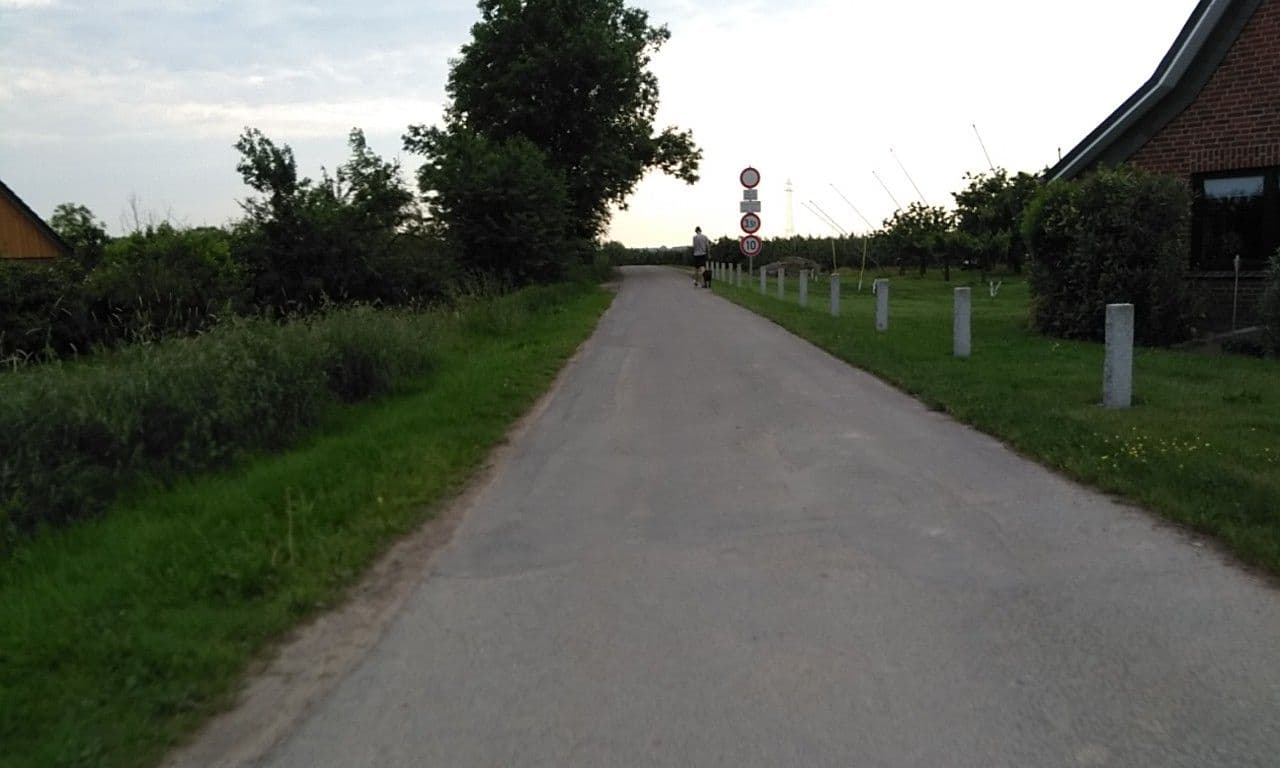 Street view near Ferienwohnung Kruse Jork, Jork — © calmapill (CC BY-SA · Mapillary)