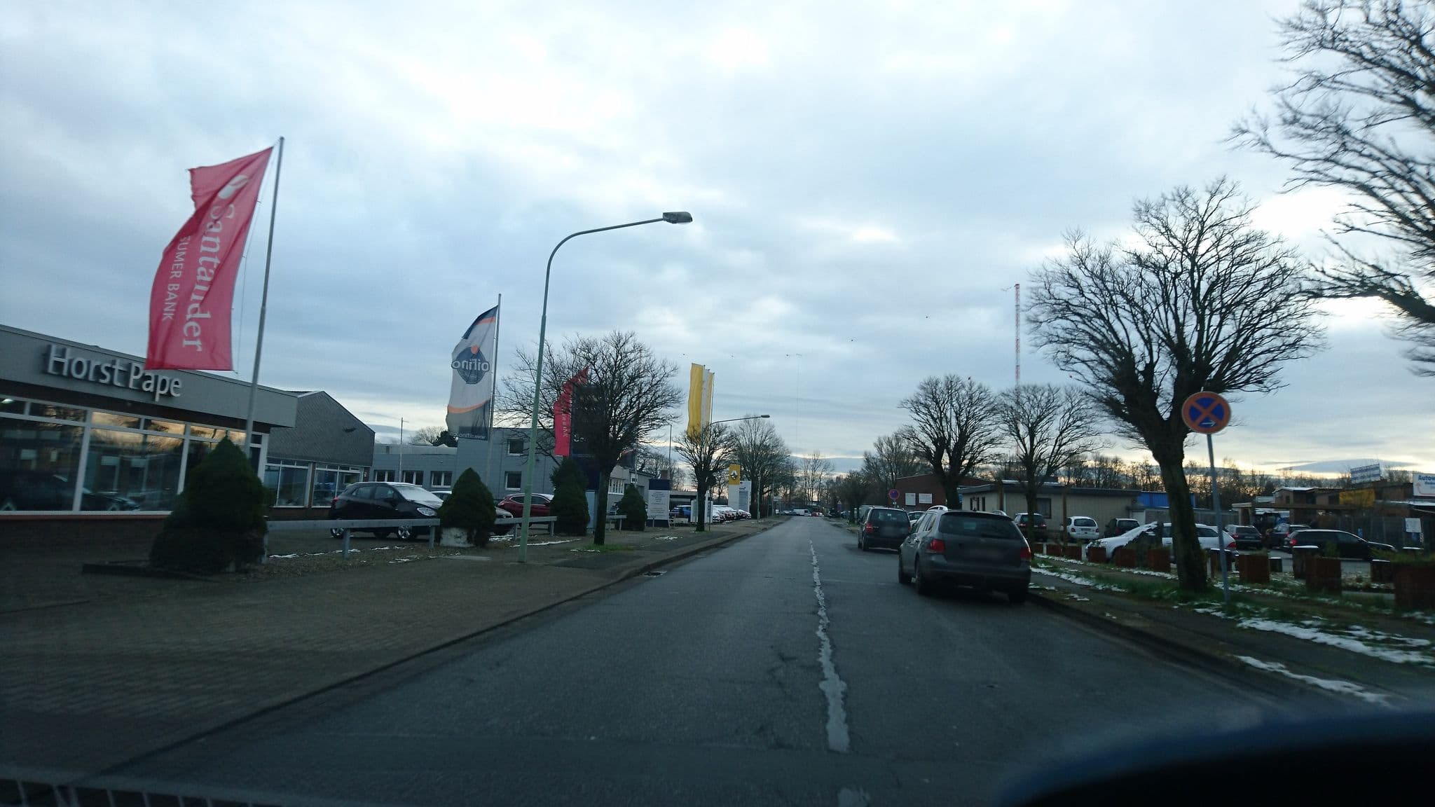 Street view near MAXIMO Betriebs - und Beratungsgesellschaft, Borstel-Hohenraden — © kevinq (CC BY-SA · Mapillary)