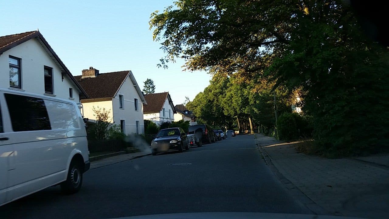 Street view near Michael Behrmann, Sülldorf — © tian (CC BY-SA · Mapillary)