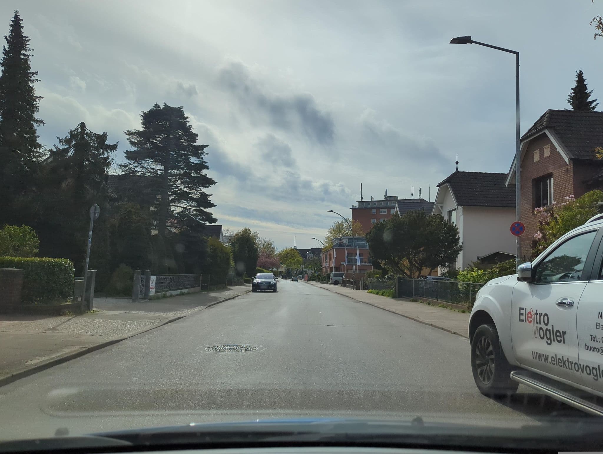 Street view near PIER 13 Bed & Breakfast/Hamburg, Wedel — © hotteliene (CC BY-SA · Mapillary)