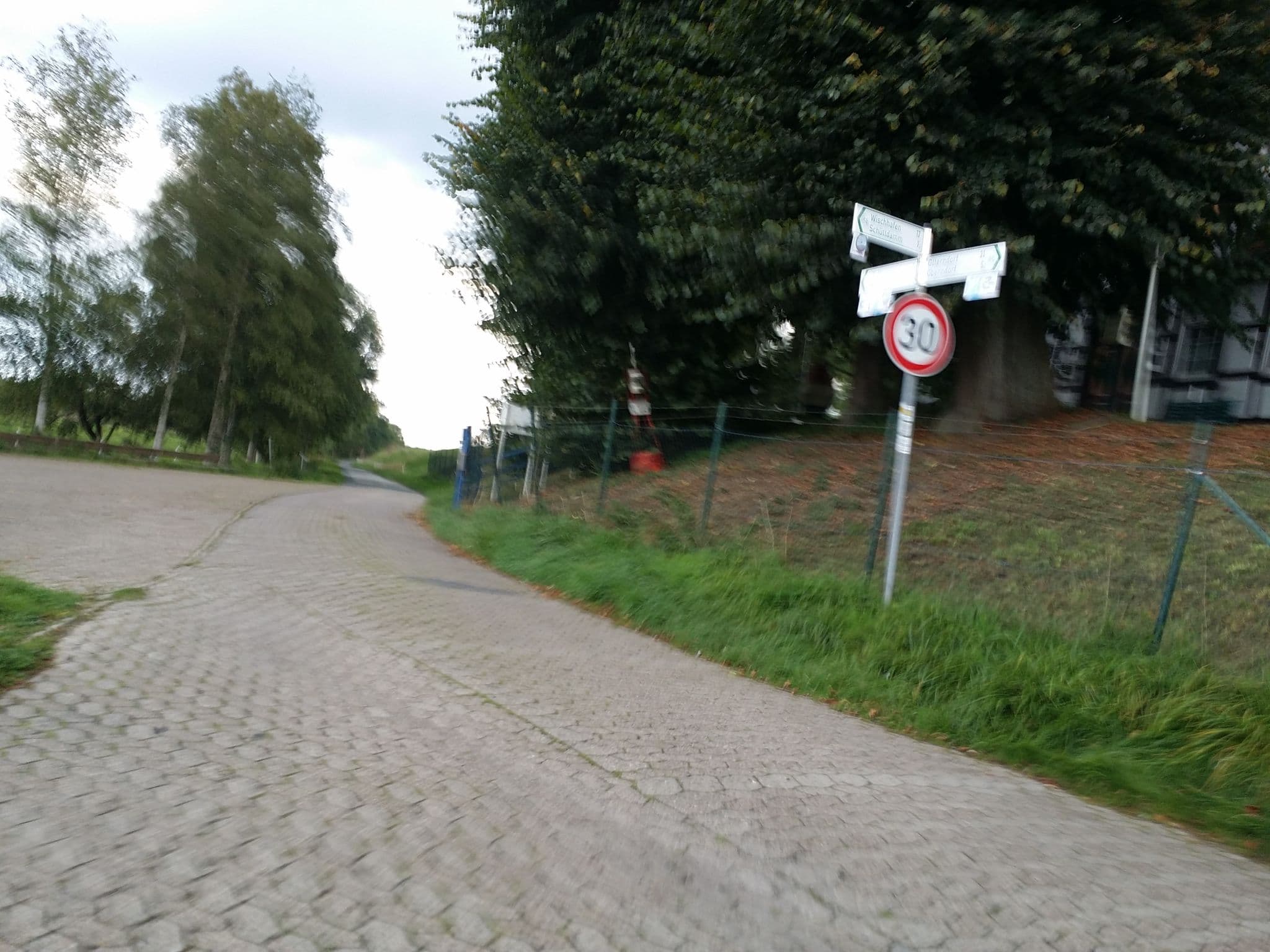 Street view near Roland Kehrein, Osten — © abmap (CC BY-SA · Mapillary)