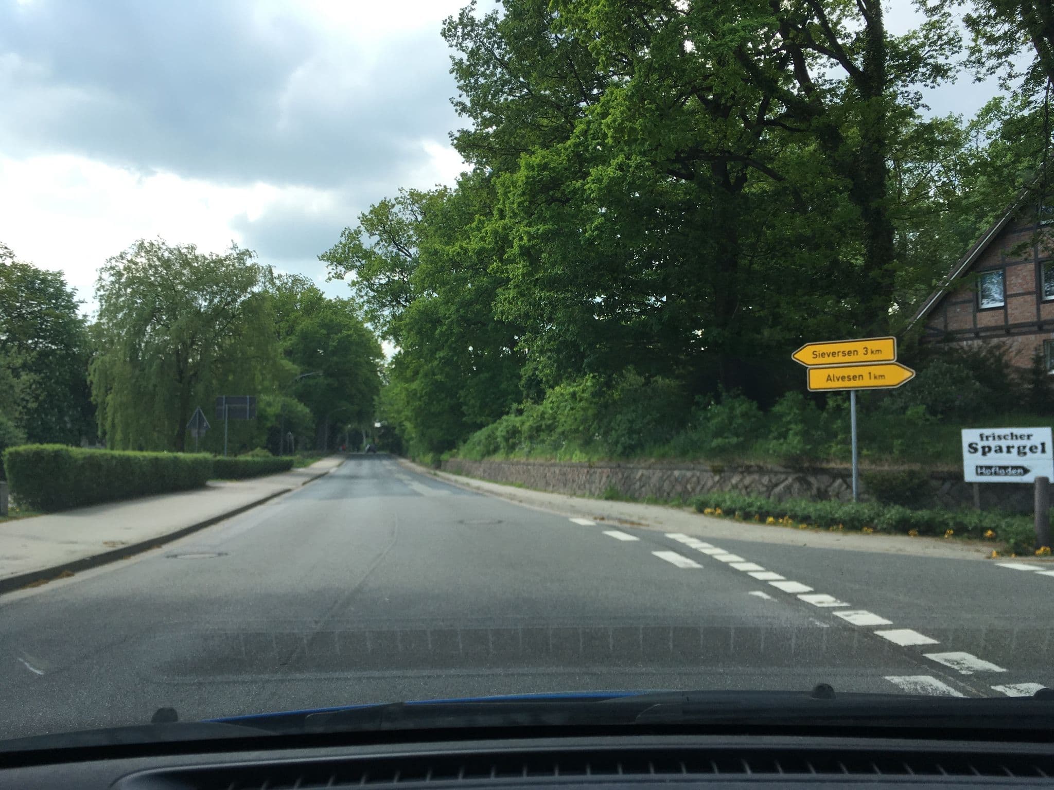 Street view near Schlafen, Eißendorf — © hotteliene (CC BY-SA · Mapillary)