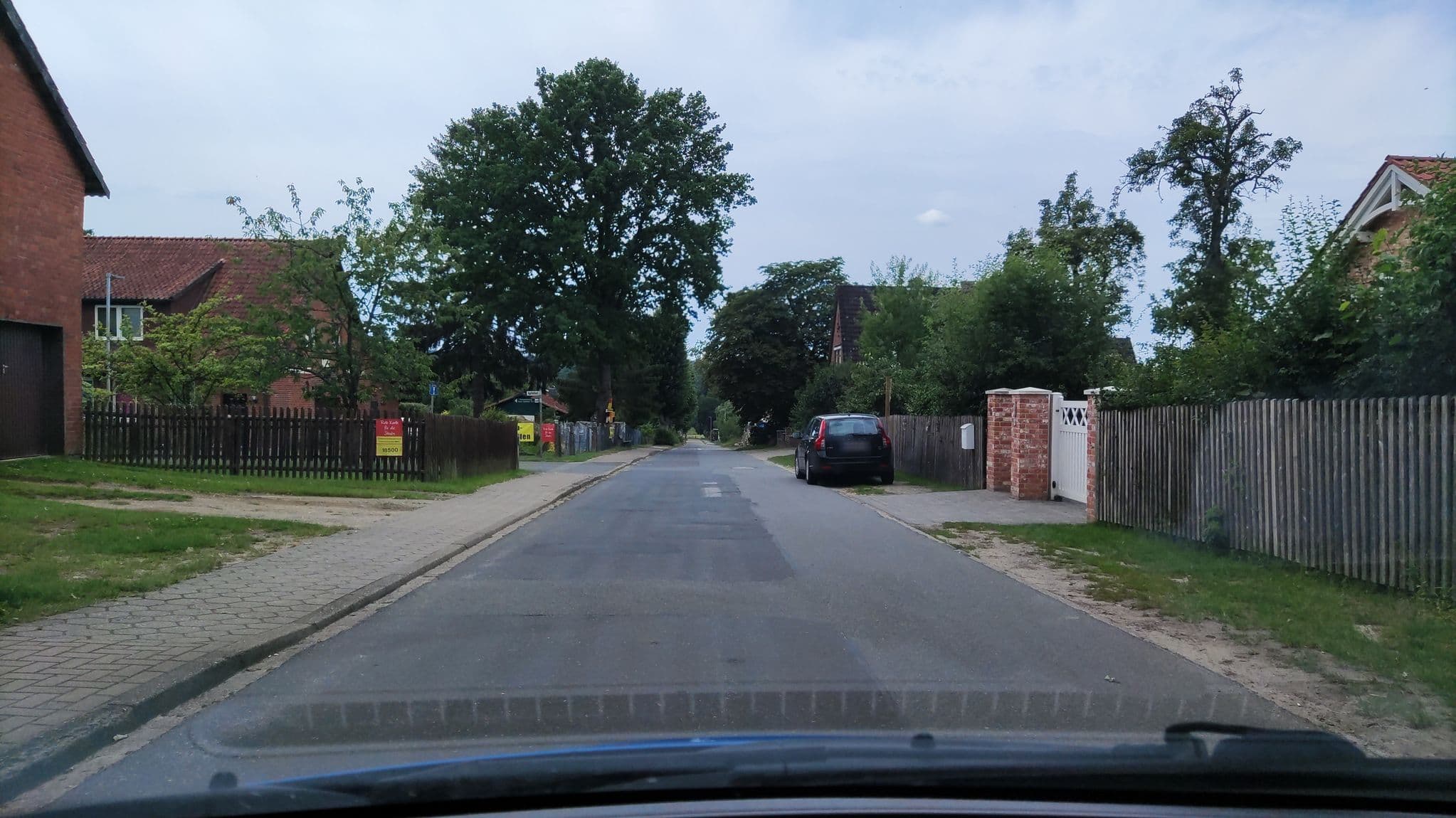 Street view near Haus Apfelhof Ferienwohnung Schlüschen, Hanstedt — © hotteliene (CC BY-SA · Mapillary)