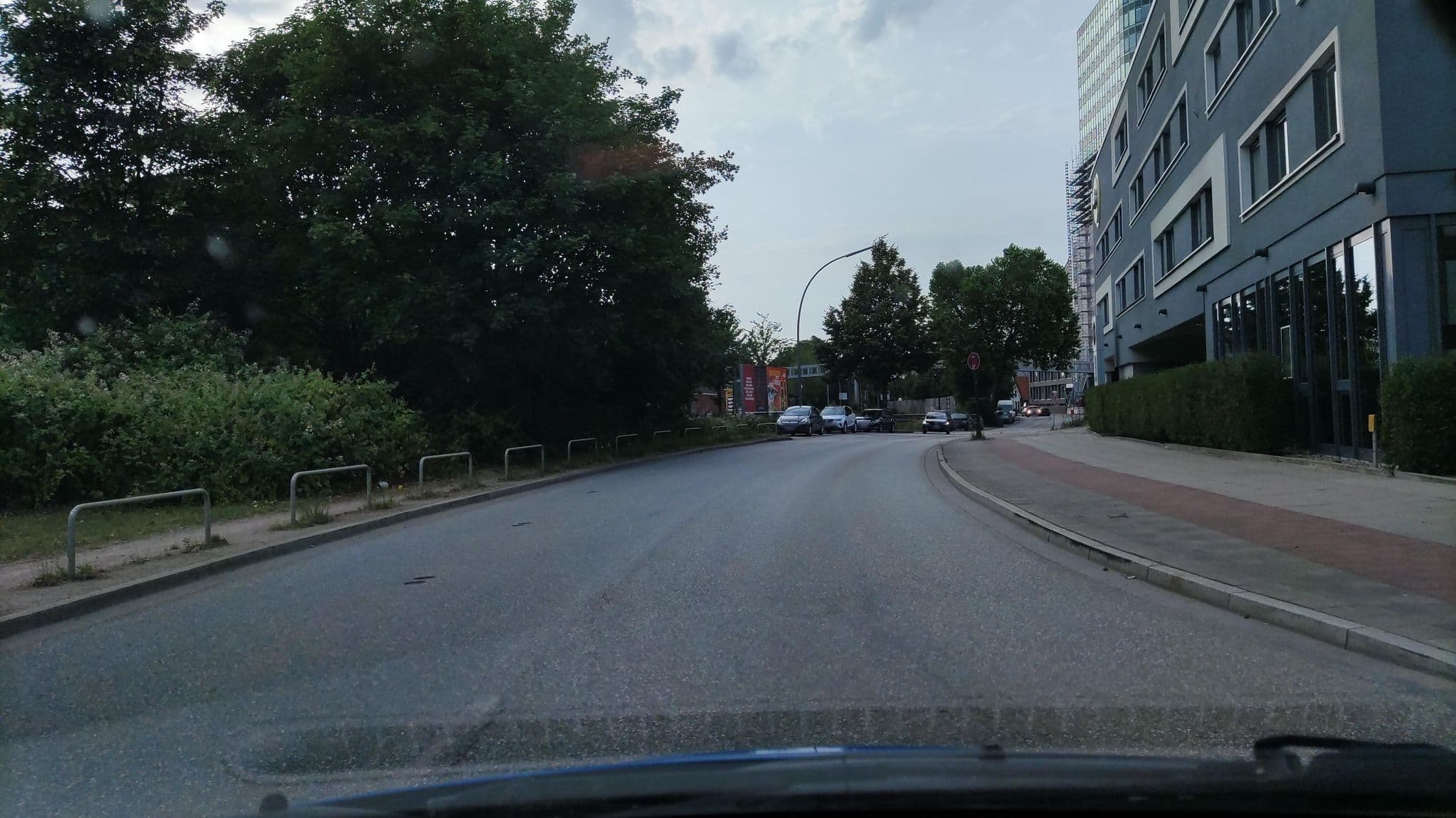 Street view near B&B Hotel, Harburg — © hotteliene (CC BY-SA · Mapillary)