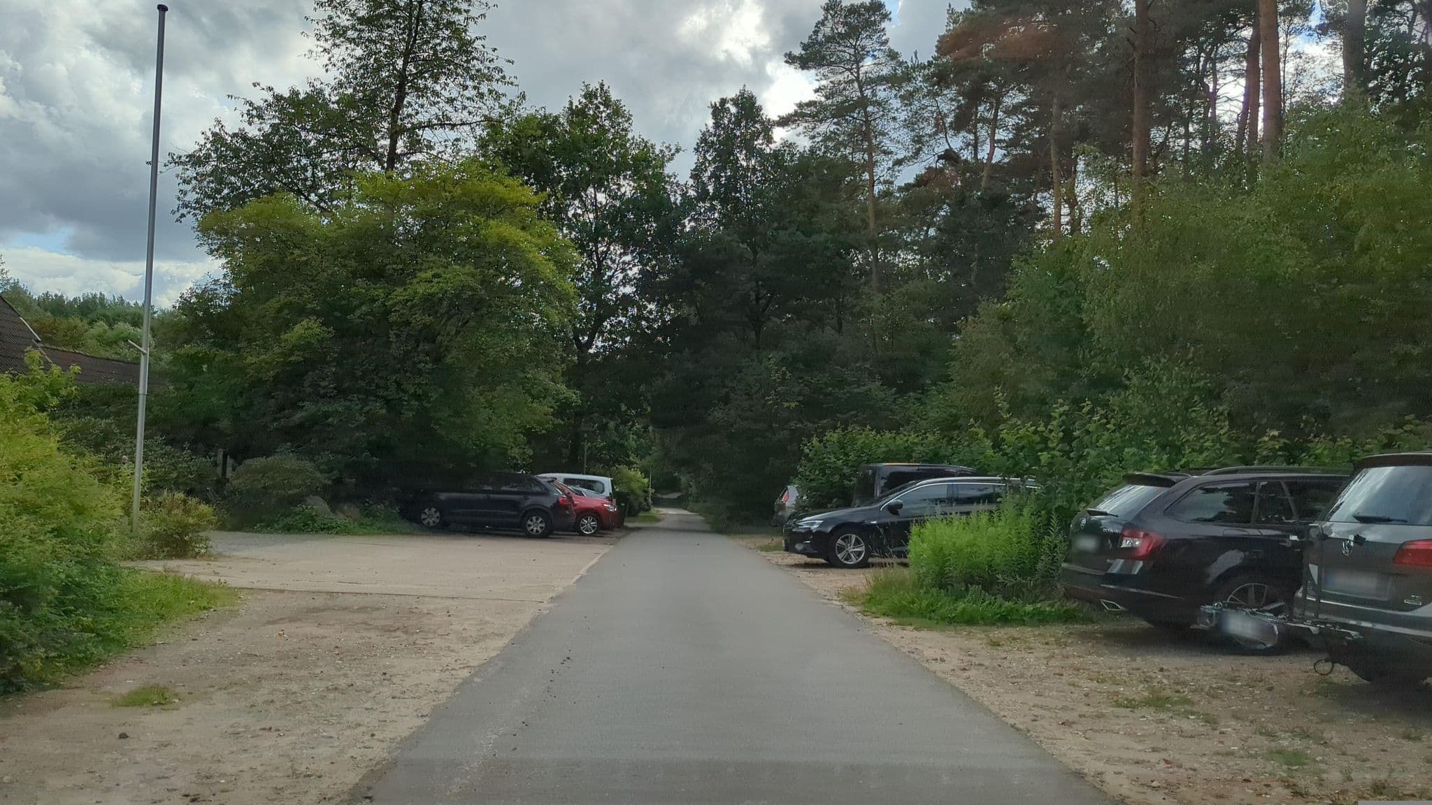 Street view near Haus Spöktal Marold, Bispingen — © hotteliene (CC BY-SA · Mapillary)