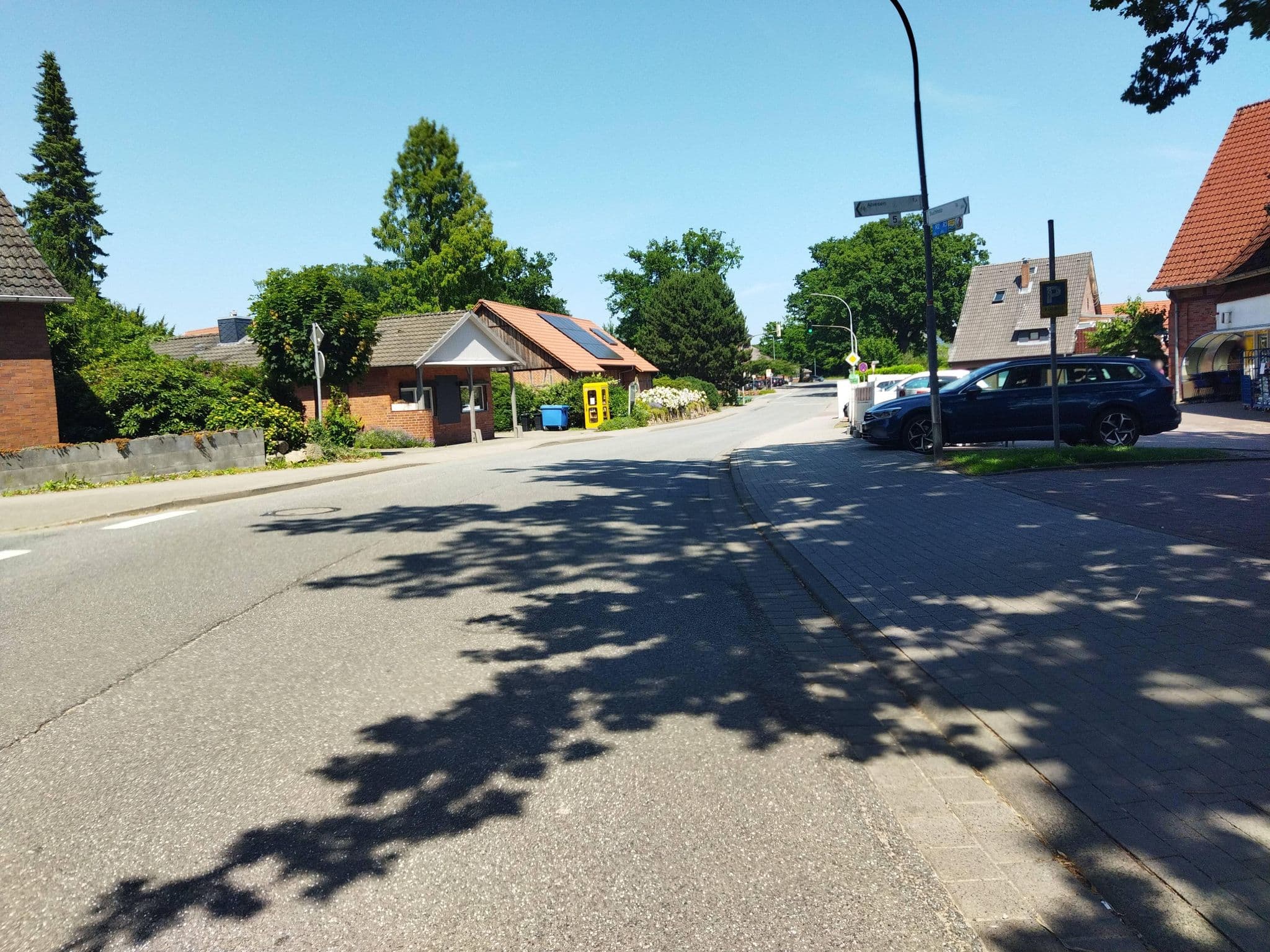 Street view near Schlafen in Bernburg, Eißendorf — © changchun1 (CC BY-SA · Mapillary)