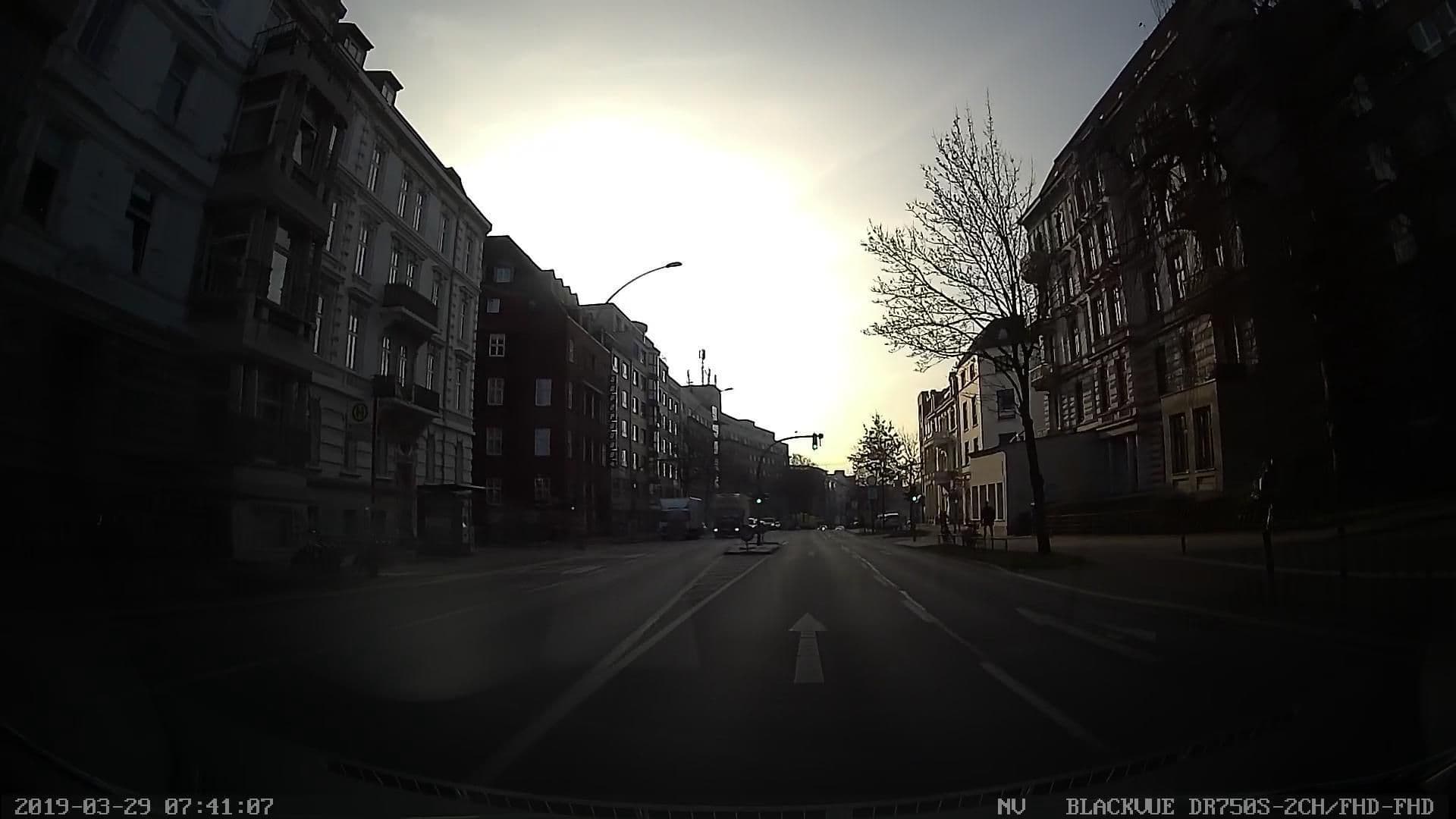 Street view near nordic hotel Domicil, St. Pauli — © kevinq (CC BY-SA · Mapillary)