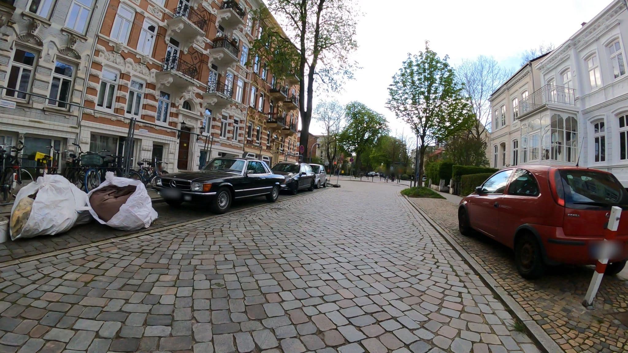 Street view near Bedroomforyou, Eimsbüttel — © veloroute_hamburg (CC BY-SA · Mapillary)