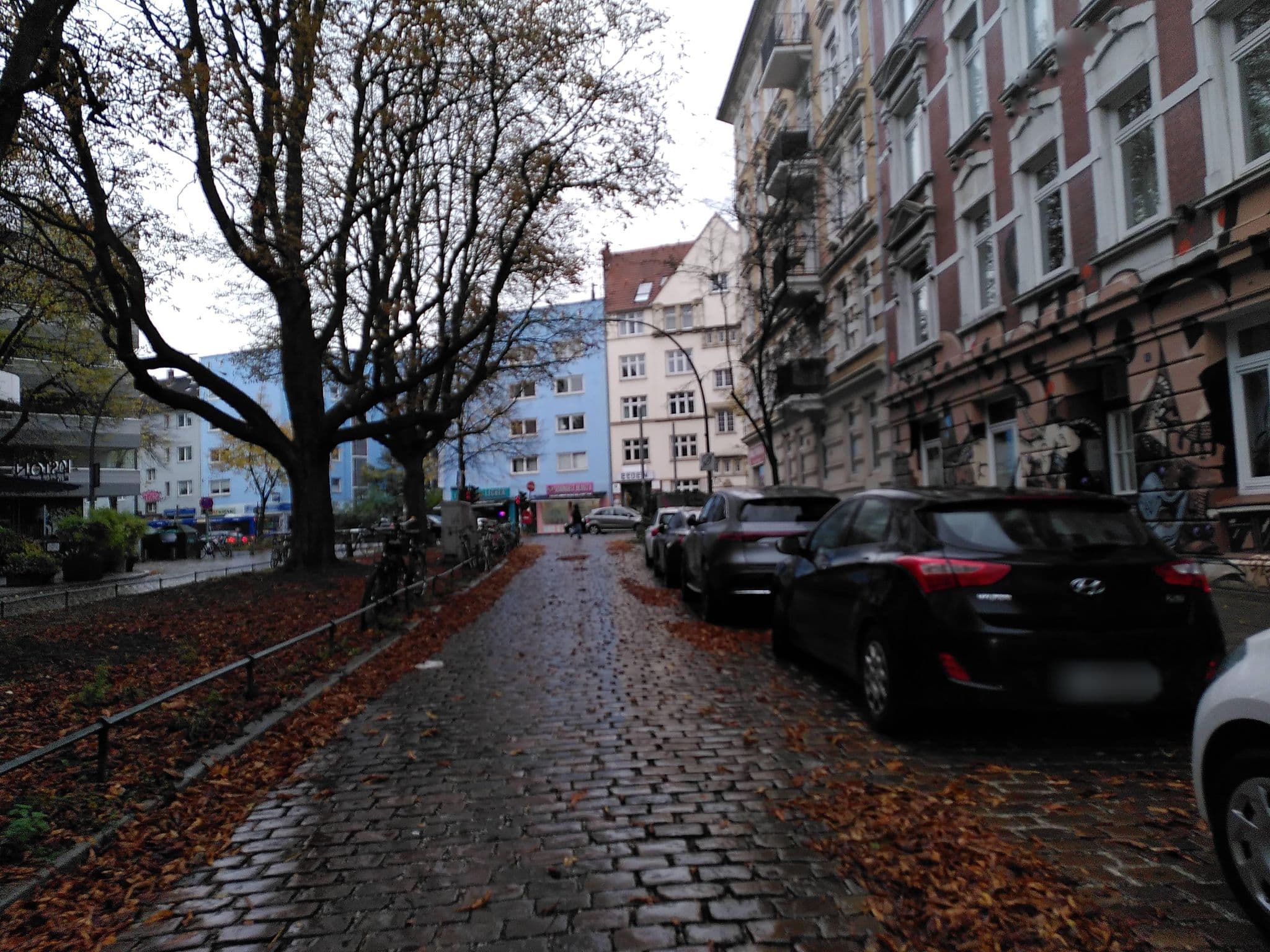 Street view near Boston Hotel, Altona-Nord — © redleo85 (CC BY-SA · Mapillary)