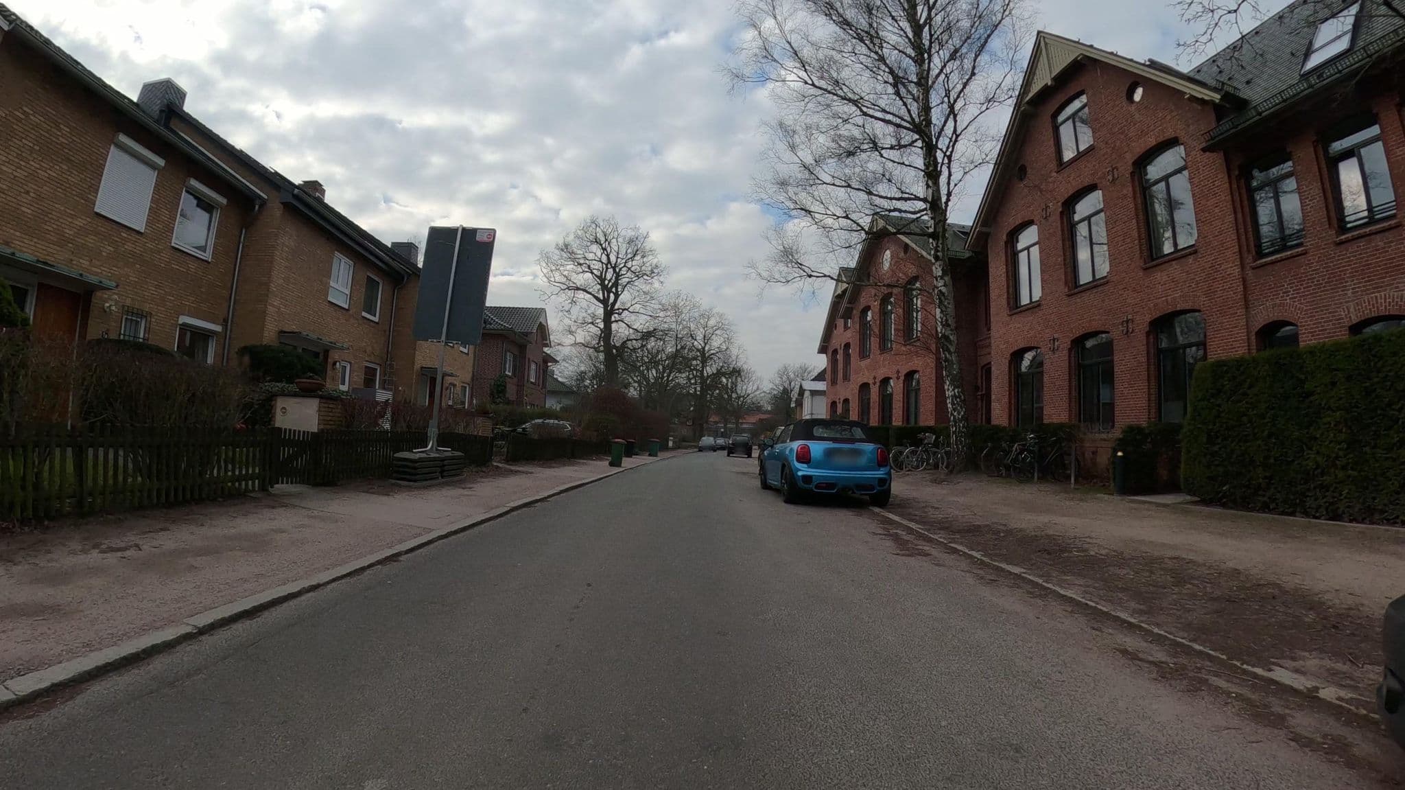 Street view near The Röbbek, Groß Flottbek — © veloroute_hamburg (CC BY-SA · Mapillary)