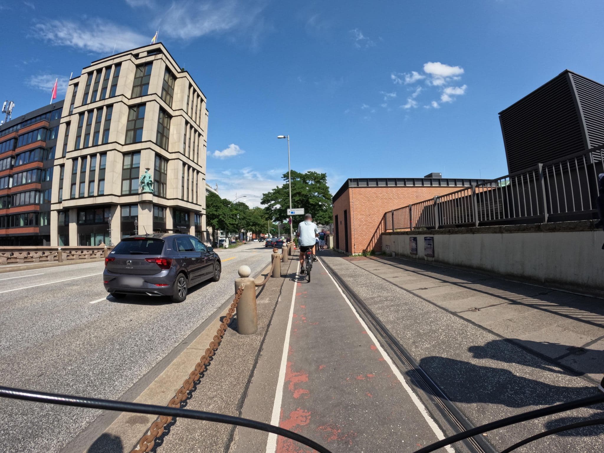 Street view near Agentur am Fischmarkt Ferienwohnungen und Gästezimmer, HafenCity — © fod (CC BY-SA · Mapillary)