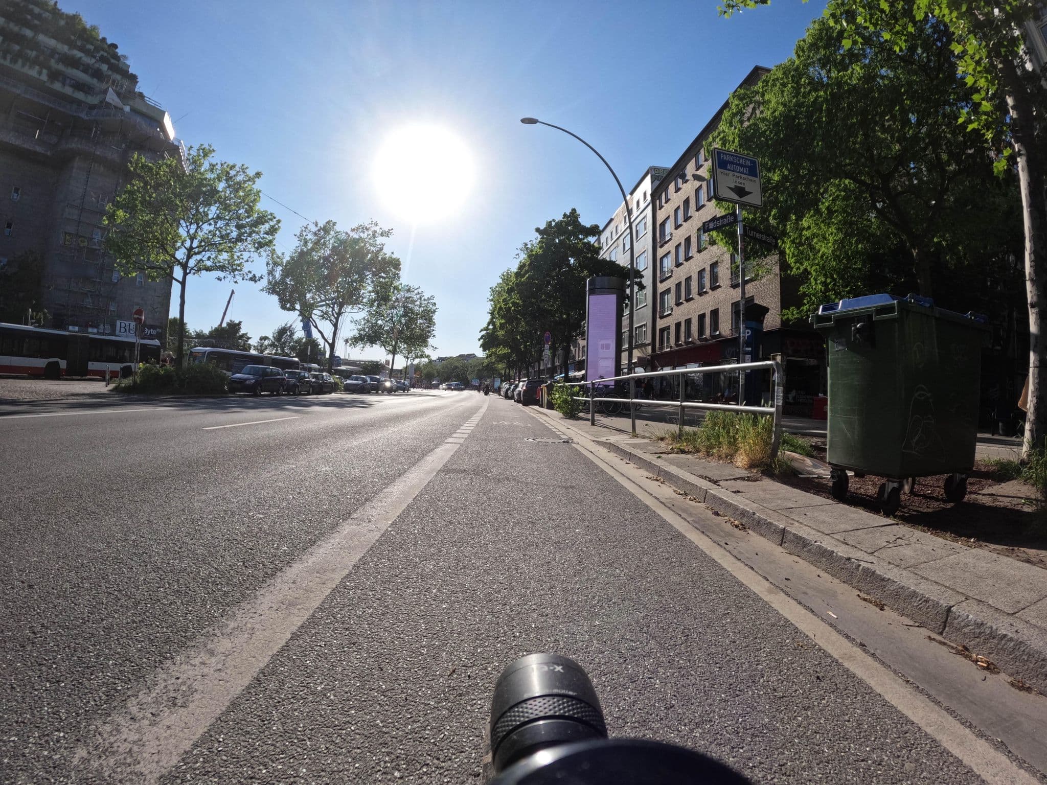 Street view near Air Bnb Appartment 2016, St. Pauli — © mjay (CC BY-SA · Mapillary)