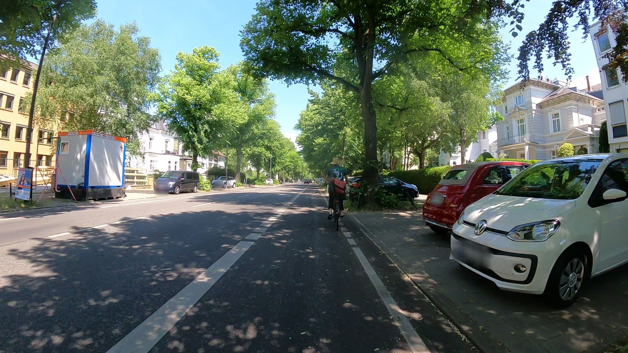 Street view near Boardinghouse Hamburg, Harvestehude — © veloroute_hamburg (CC BY-SA · Mapillary)