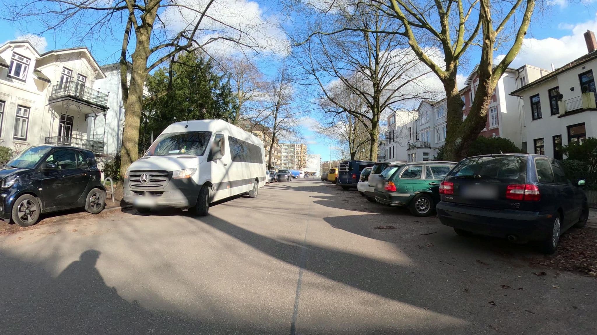 Street view near Villa von Vopelius, Hoheluft-West — © veloroute_hamburg (CC BY-SA · Mapillary)
