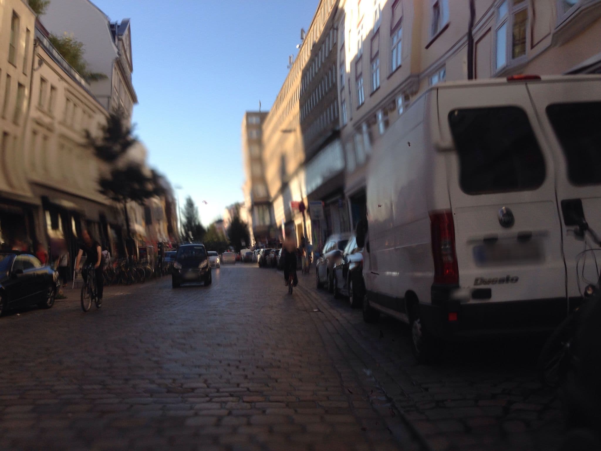 Street view near Schanzenterrasse, Sternschanze — © mjay (CC BY-SA · Mapillary)