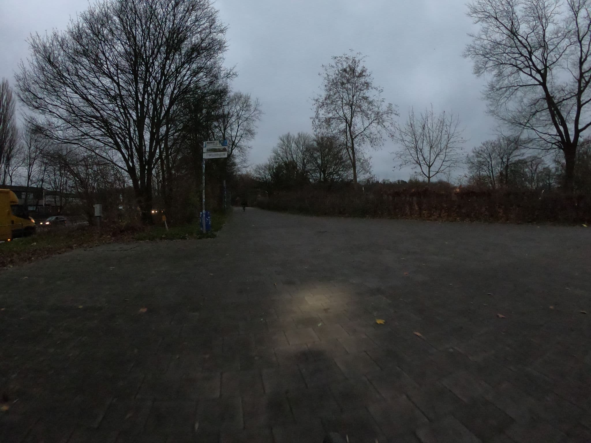Street view near Hostel Fangdieck Hamburg, Stellingen — © 2ce5345 (CC BY-SA · Mapillary)