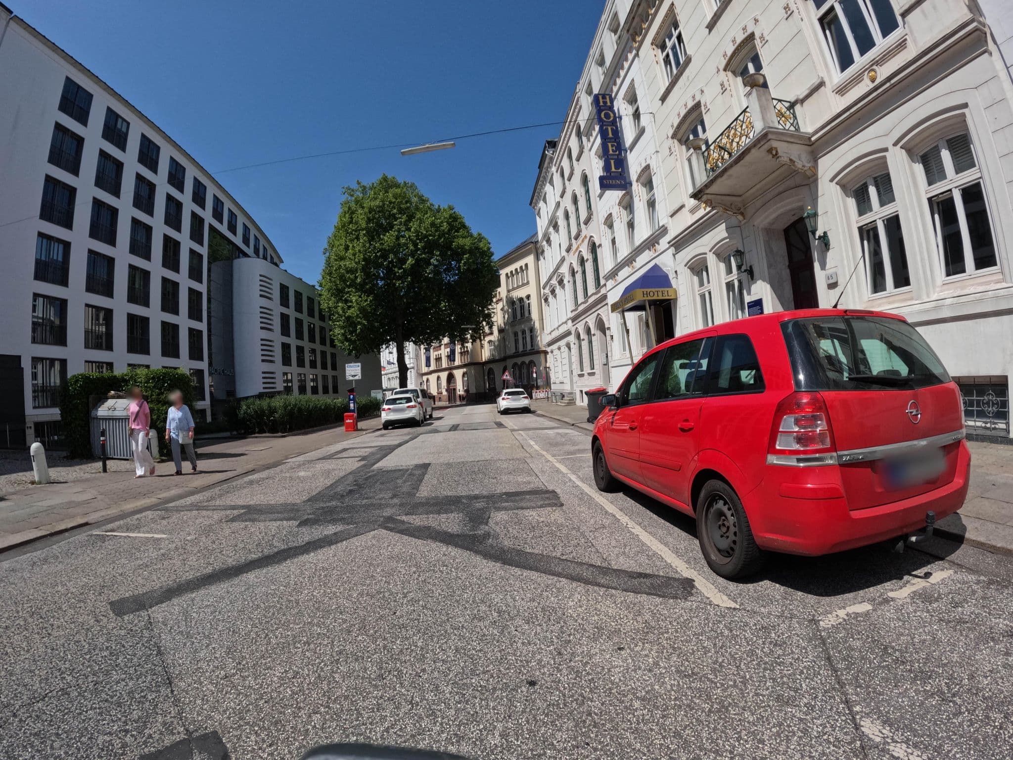 Street view near The Suites: Superior Innercity Loft, St. Georg — © mjay (CC BY-SA · Mapillary)