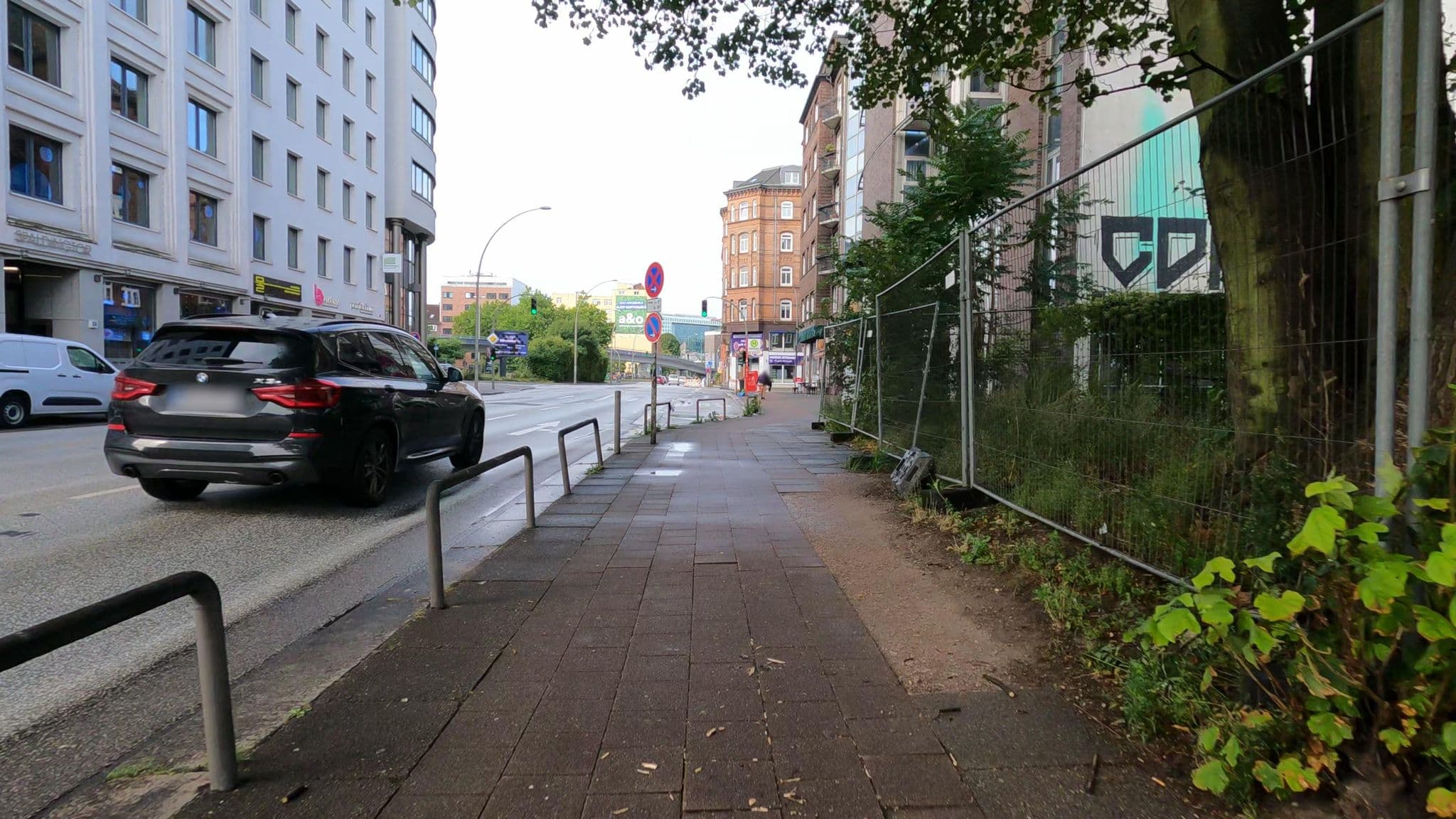 Street view near City Pension Inh. Ali Turan, Hamburg-Mitte — © veloroute_hamburg (CC BY-SA · Mapillary)