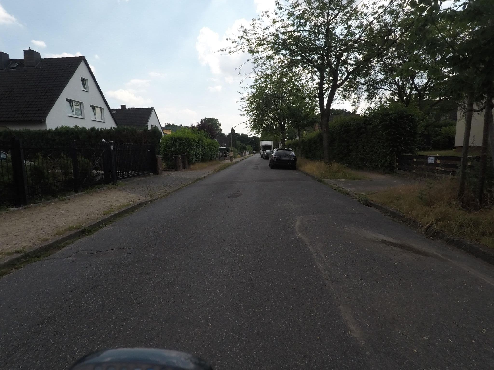 Street view near Ferienwohnung Hamburg, Billstedt — © mjay (CC BY-SA · Mapillary)