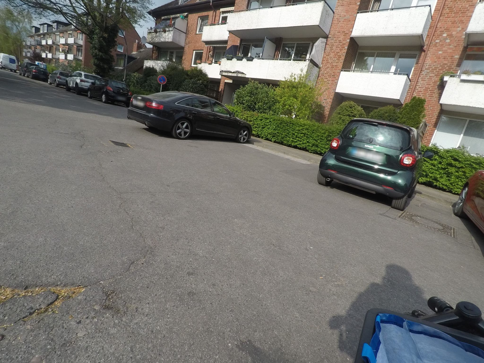 Street view near Pionier Hotel Hamburg Wandsbek, Wandsbek — © mjay (CC BY-SA · Mapillary)