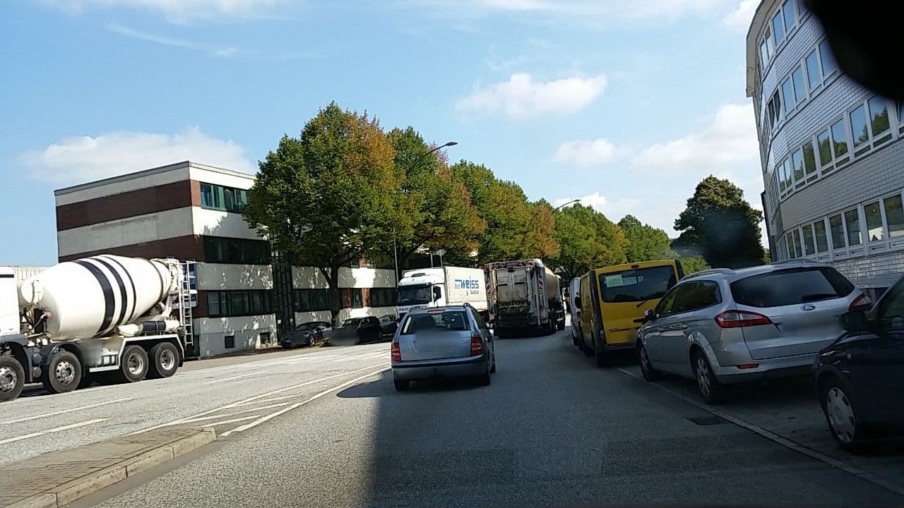 Street view near Elbegalerie, Hammerbrook — © tian (CC BY-SA · Mapillary)