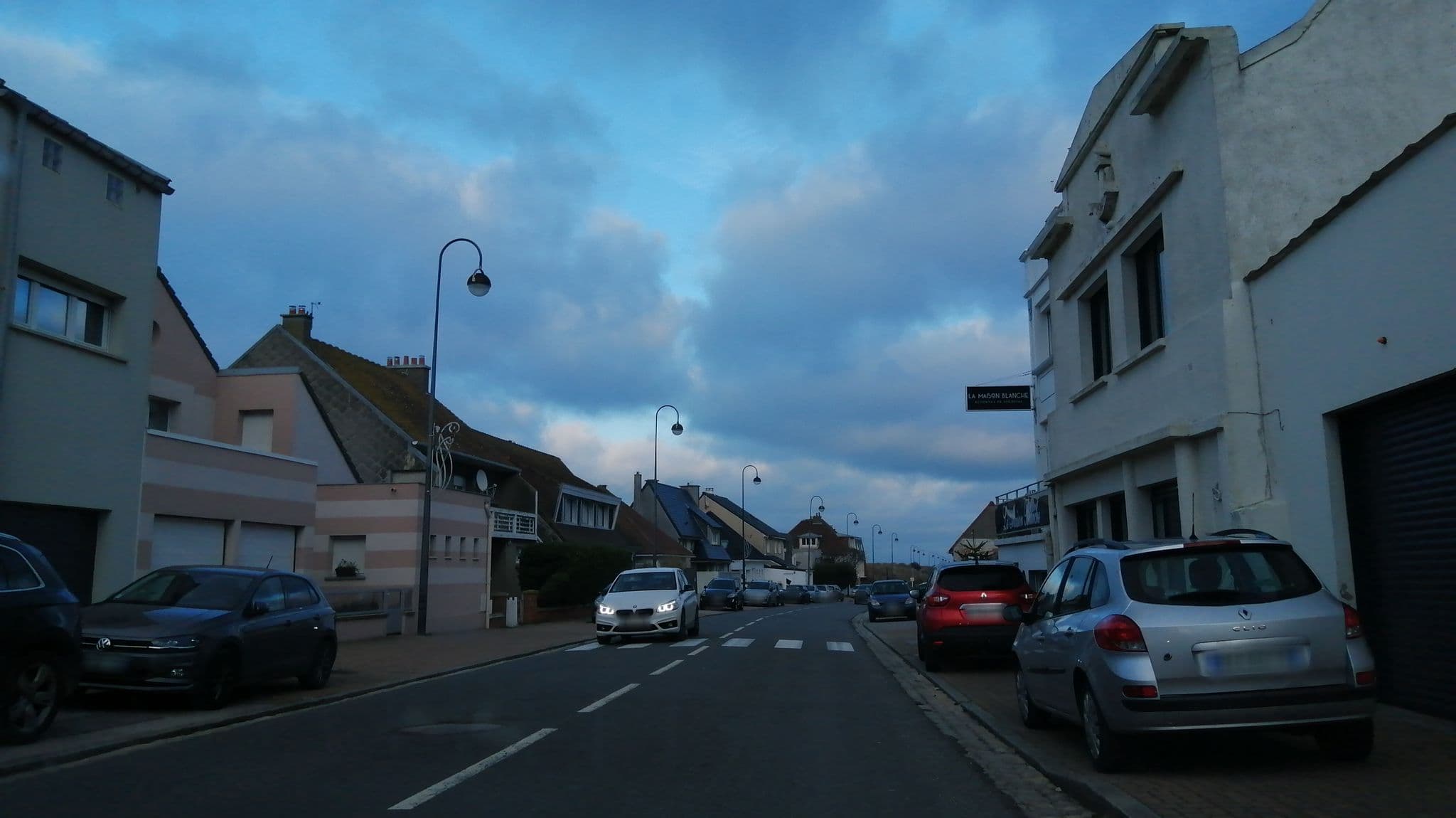 Street view near La Maison Blanche, Sangatte — © kritic (CC BY-SA · Mapillary)
