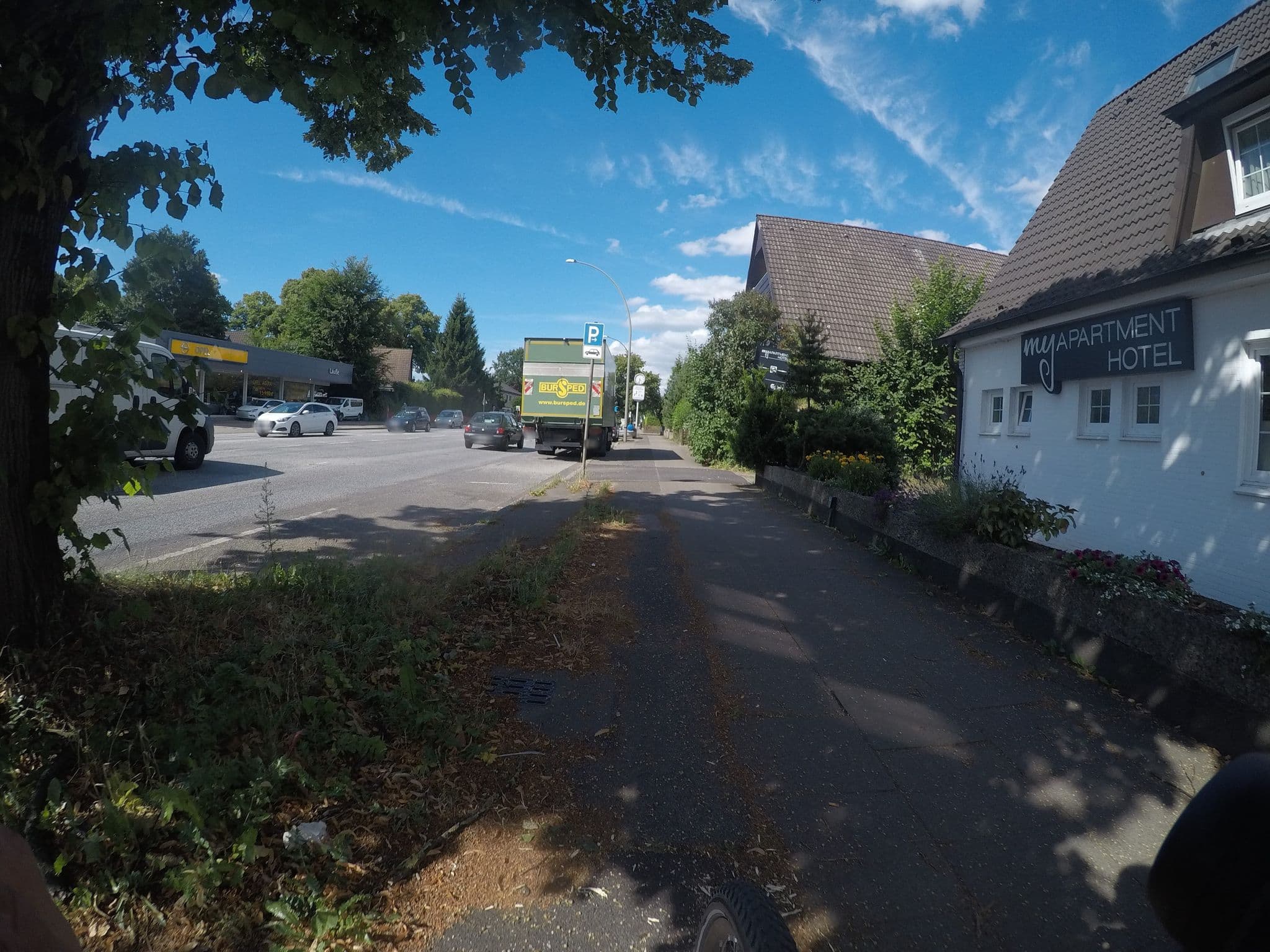 Street view near my Apartment Hotel, Billstedt — © mjay (CC BY-SA · Mapillary)