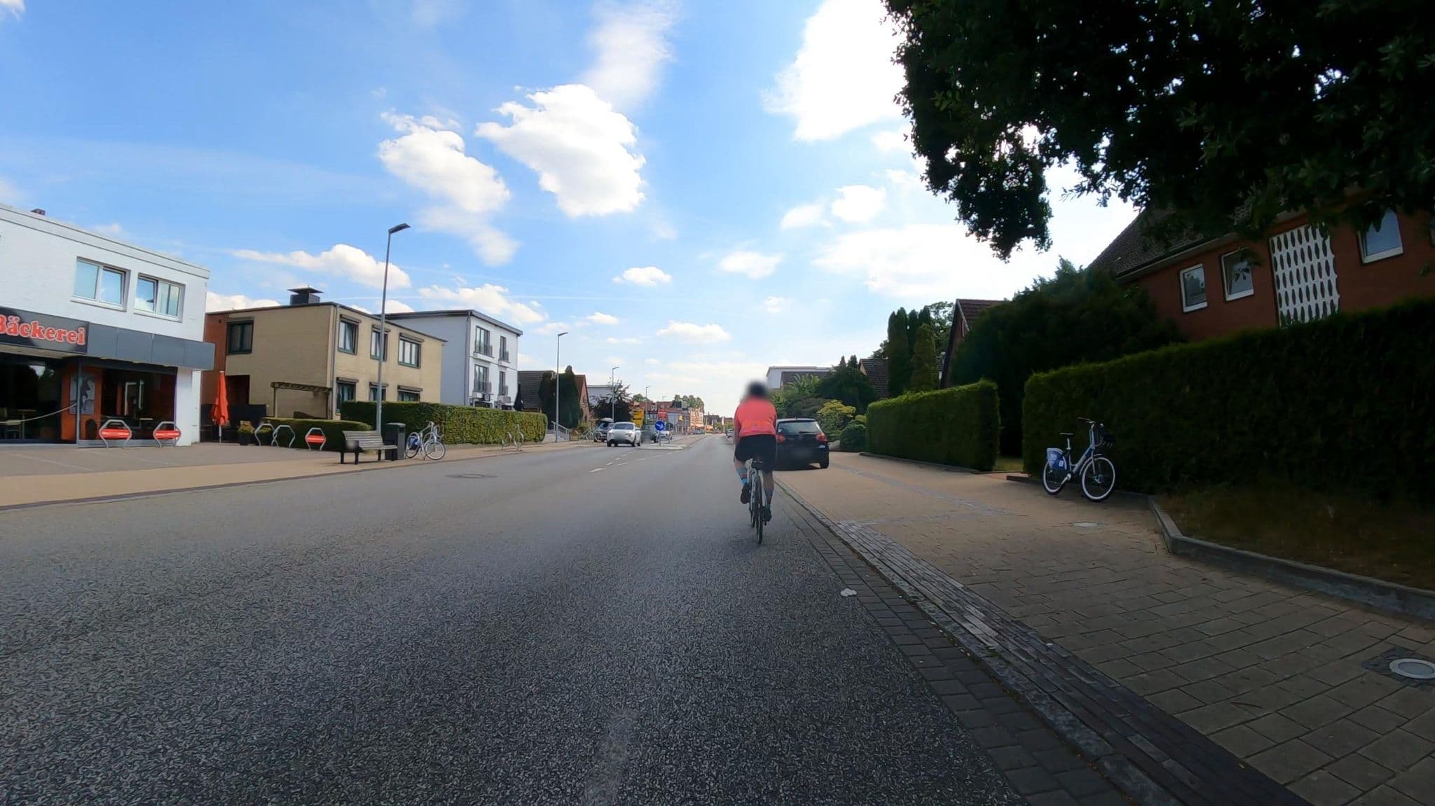 Street view near Bistro 328, Norderstedt — © veloroute_hamburg (CC BY-SA · Mapillary)