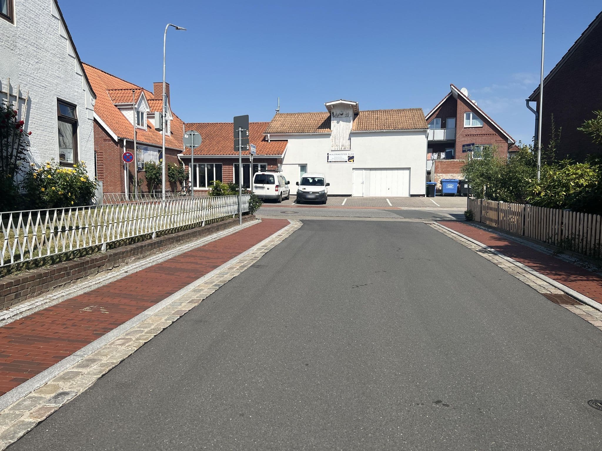 Street view near Ferienhaus-Tandem, Meldorf — © robffm (CC BY-SA · Mapillary)