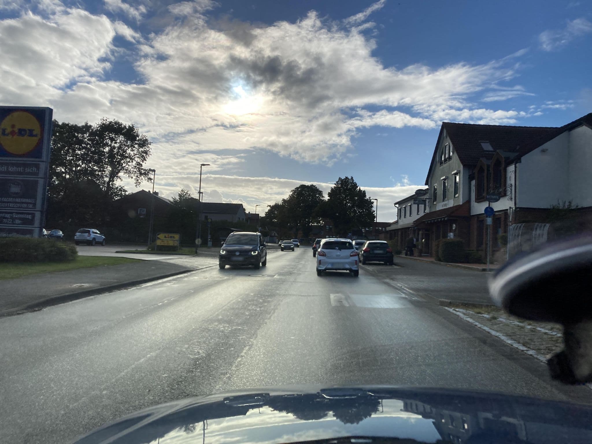 Street view near Weinbek Restaurant & Hotel, Fockbek — © robffm (CC BY-SA · Mapillary)