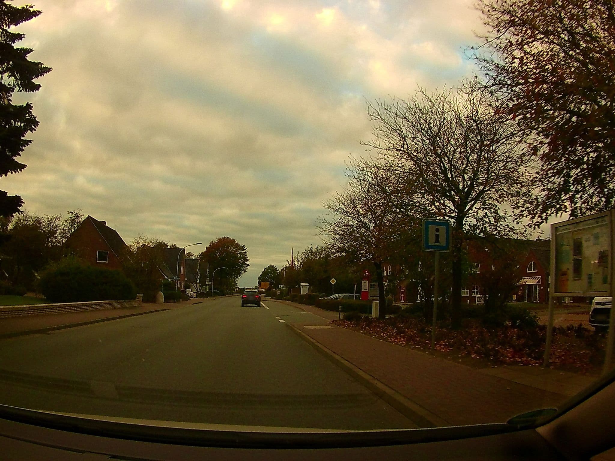 Street view near Wirtschafts- und Tourismusverein Viöl-Land, Viöl — © elgolfo (CC BY-SA · Mapillary)