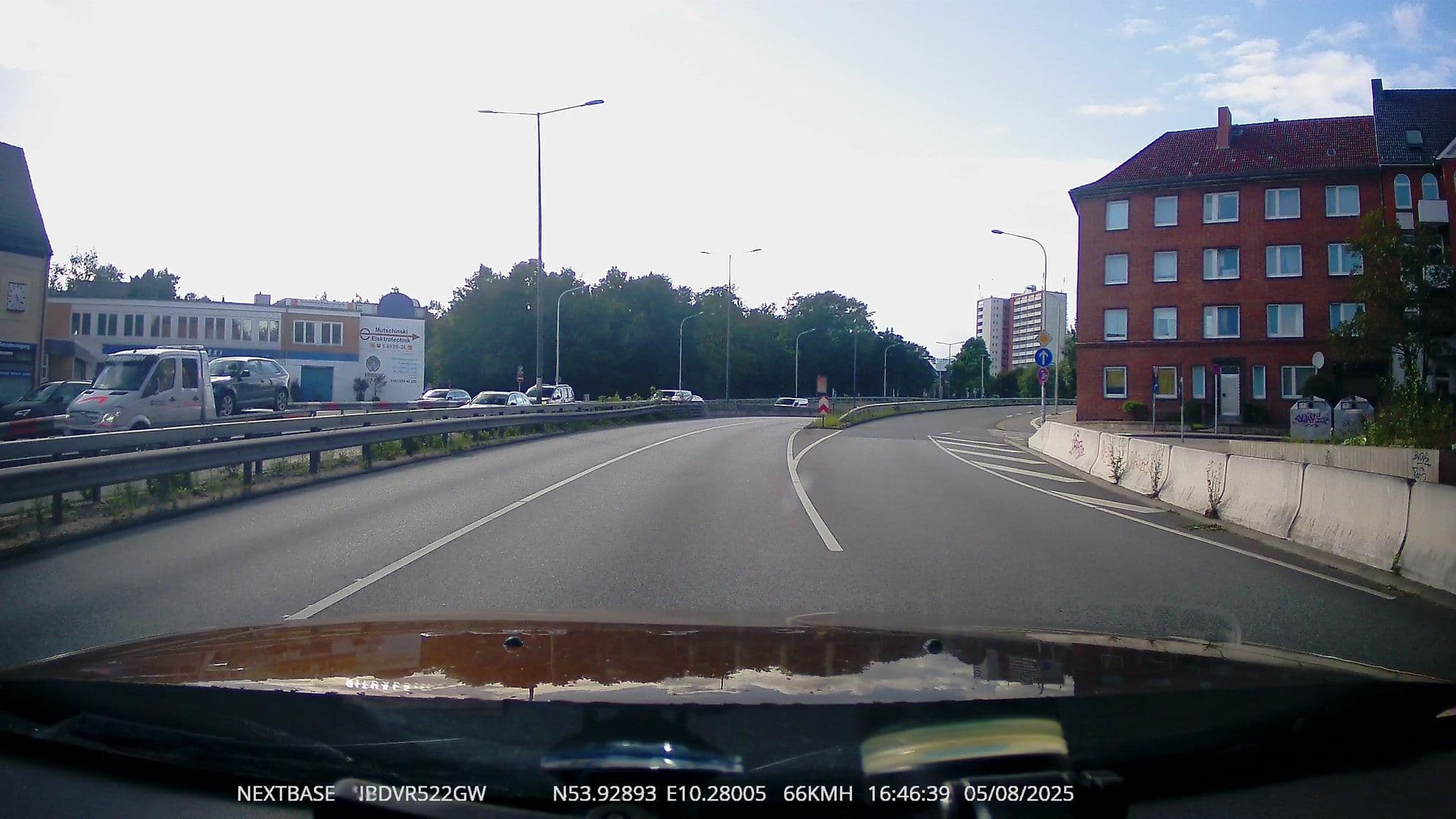 Street view near Gästehaus Kraemer, Kiel — © Dancingman (CC BY-SA · Mapillary)