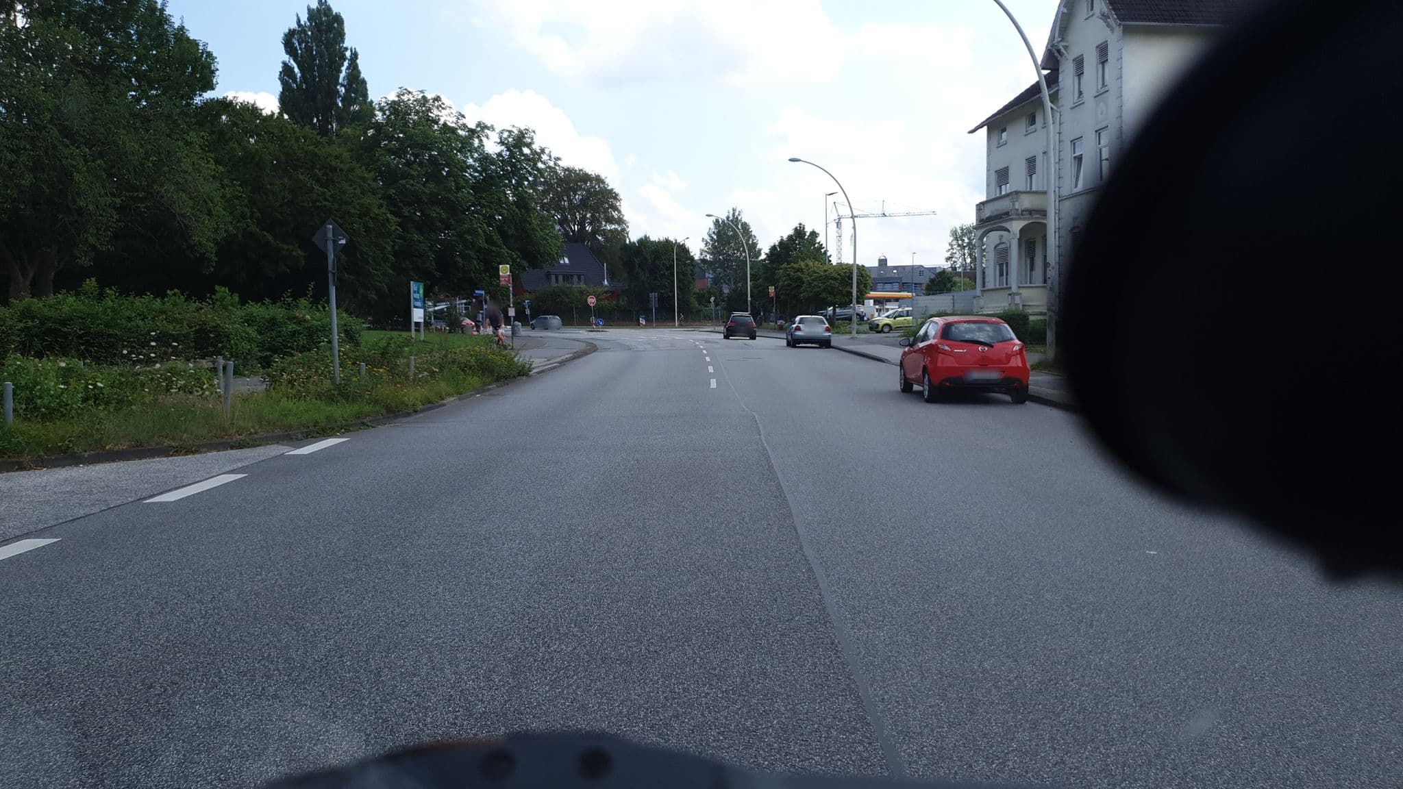 Street view near Haus Sonnenschein Inh. Hans-Walter und Renate-Ellen Voß Pension, Kronshagen — © jankiel (CC BY-SA · Mapillary)